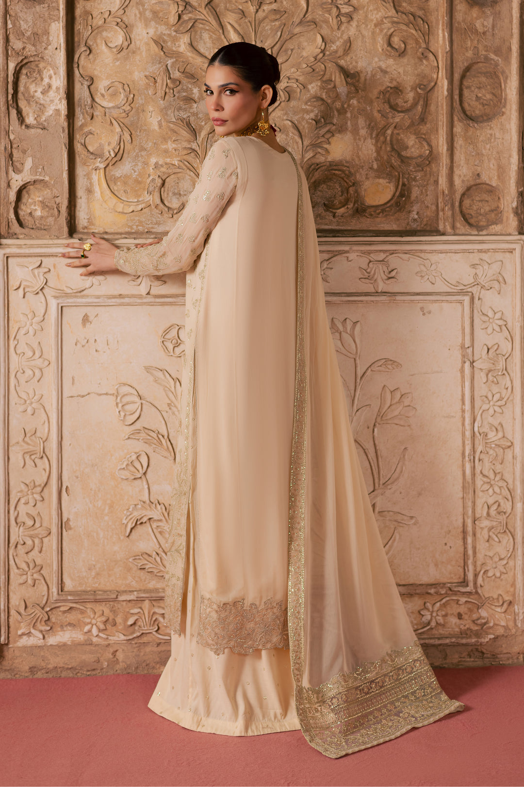  Mooti 3Pc - Festive Luxe Pret BATIKLuxePRET  BATIK   XS / Ivory / Chiffon-S / Ivory / Chiffon-M / Ivory / Chiffon-L / Ivory / Chiffon-XL / Ivory / Chiffon