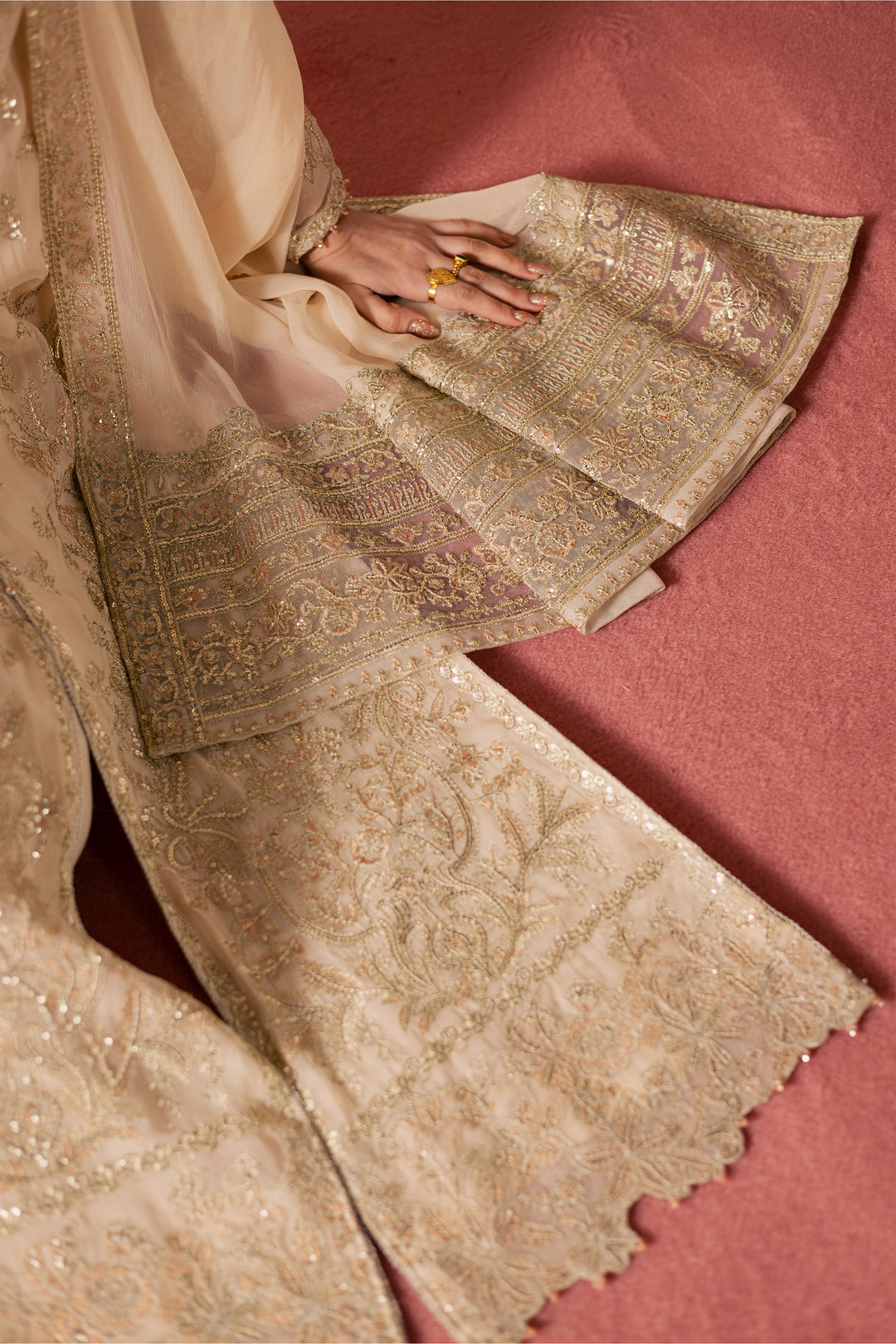  Mooti 3Pc - Festive Luxe Pret BATIKLuxePRET  BATIK   XS / Ivory / Chiffon-S / Ivory / Chiffon-M / Ivory / Chiffon-L / Ivory / Chiffon-XL / Ivory / Chiffon