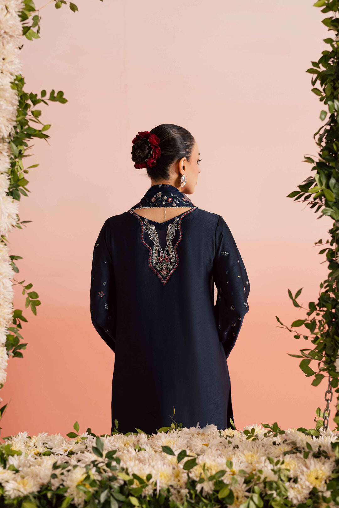 [product-color]-[product-type]-[product_material]