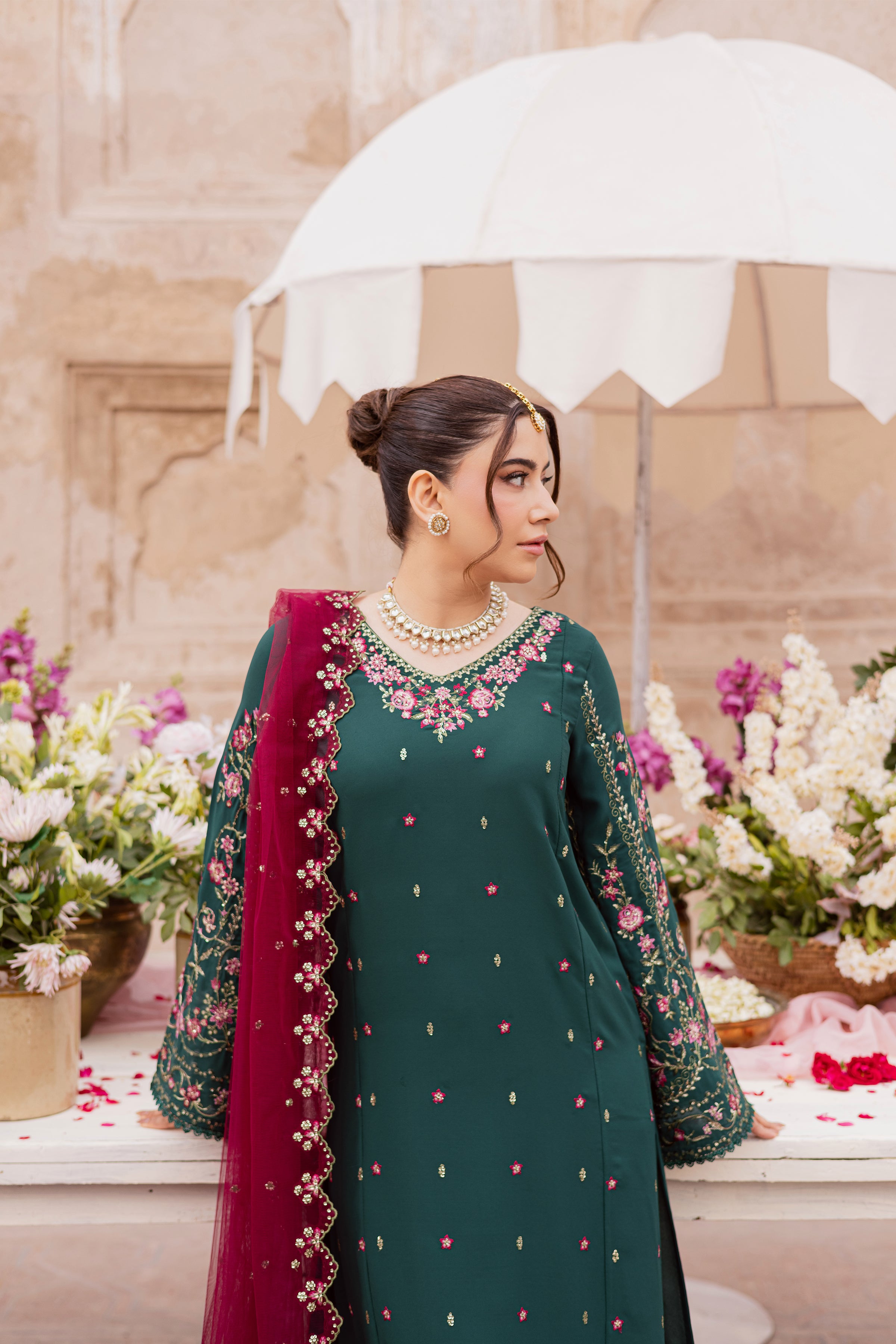 Neem 3Pc - Festive Luxe Pret BATIKSTUDIO2025  BATIK   S / Forest Green / Georgette-M / Forest Green / Georgette-L / Forest Green / Georgette