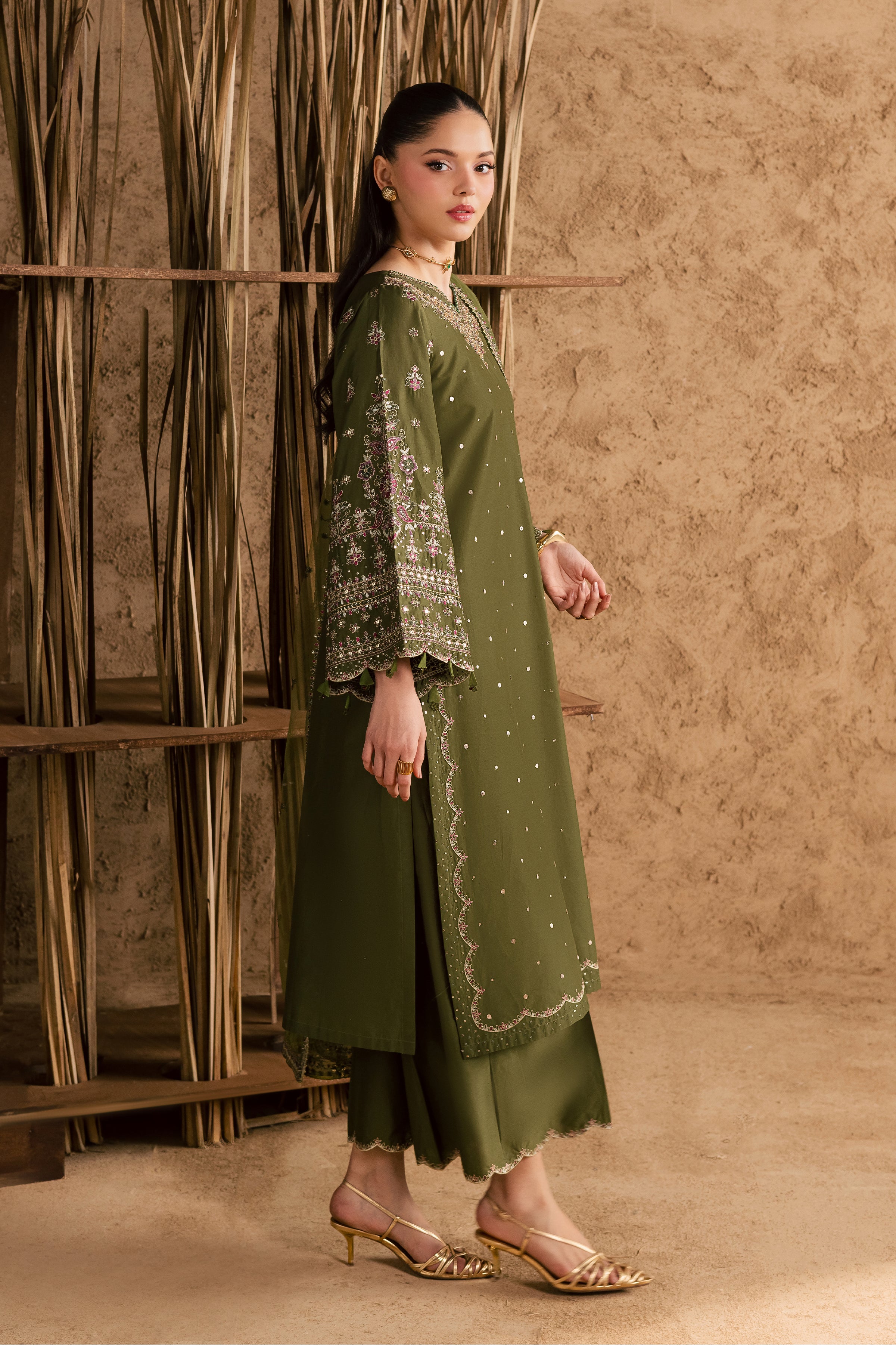  Nivora 3Pc - Festive Eid Pret BATIKEID2026  BATIK   XS / Mehndi Green / Giza-S / Mehndi Green / Giza-M / Mehndi Green / Giza-L / Mehndi Green / Giza-XL / Mehndi Green / Giza
