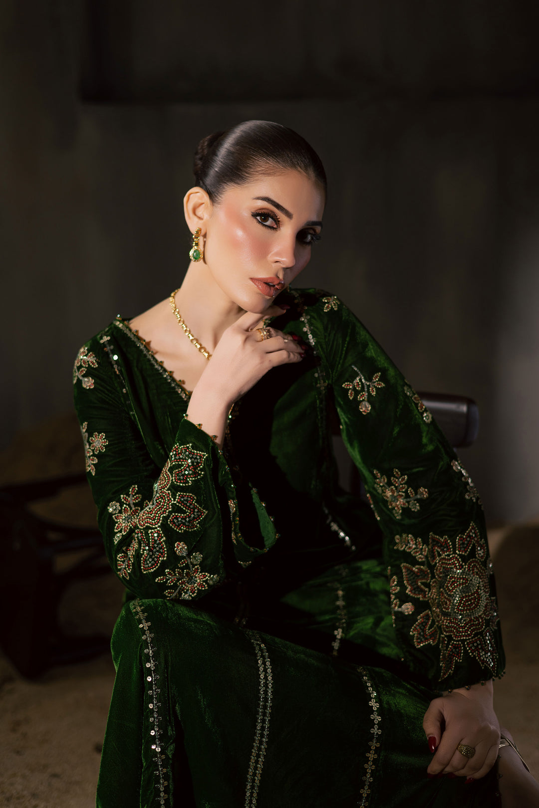  Olive Dew 2Pc - Velvet Luxe Pret BATIKLuxePRET2025  BATIK   XS / Moss Green / Velvet-S / Moss Green / Velvet-M / Moss Green / Velvet-L / Moss Green / Velvet-XL / Moss Green / Velvet