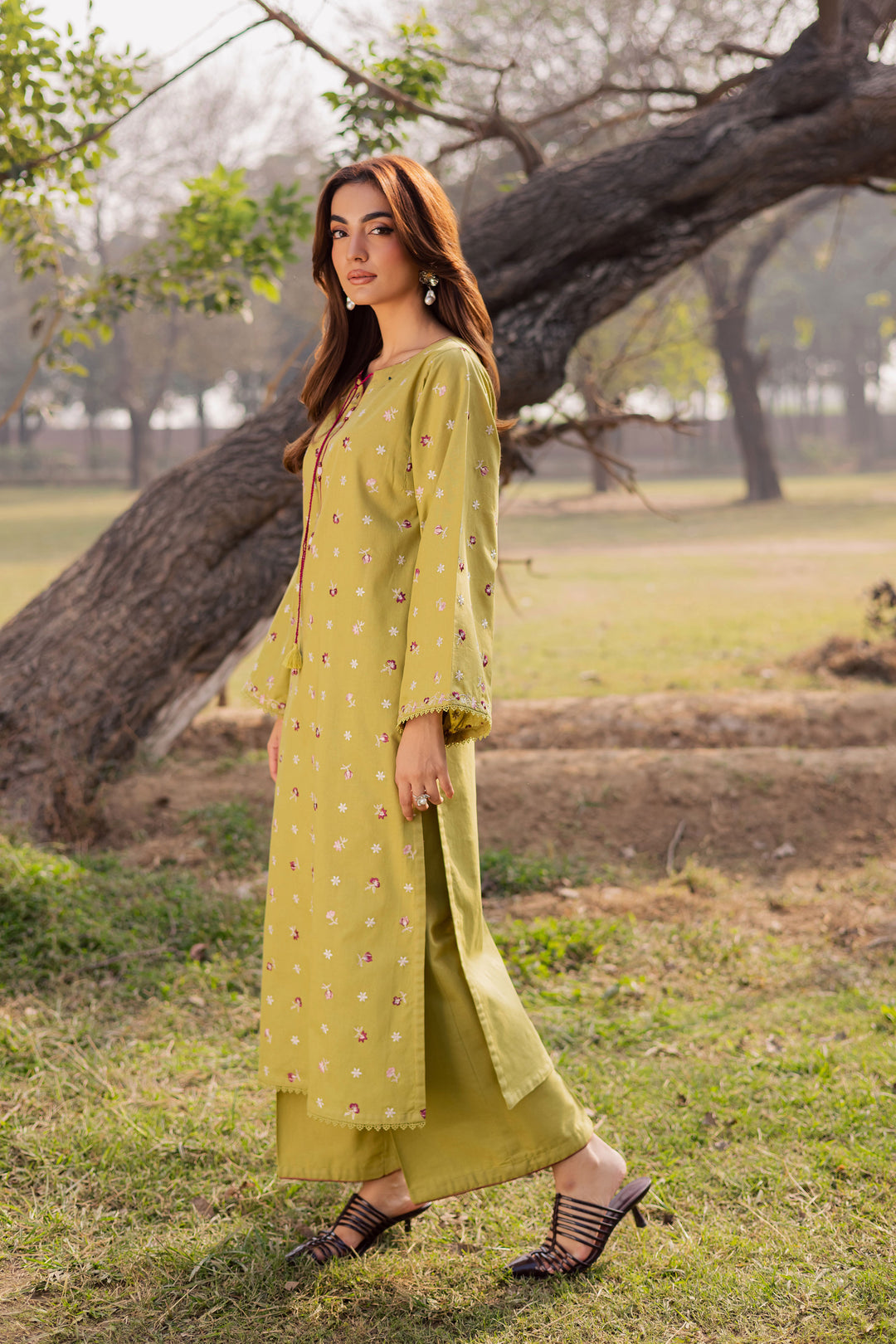  Pearly Green 2Pc - Embroidered Khaddar Dress BATIK WINTER PRET 2025  BATIK   XS / Pear Green / Khaddar-S / Pear Green / Khaddar-M / Pear Green / Khaddar-L / Pear Green / Khaddar-XL / Pear Green / Khaddar