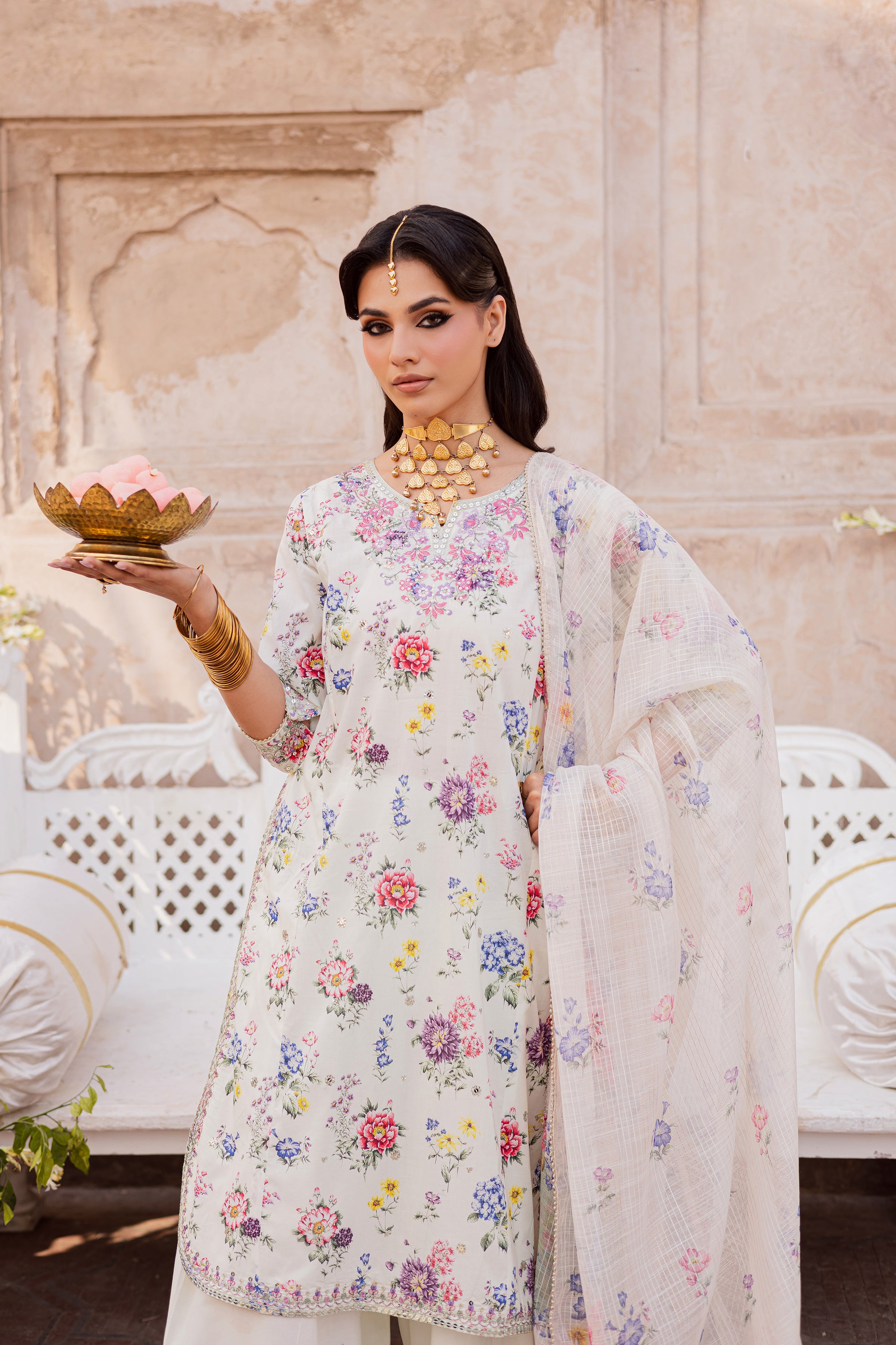  Qissa 3Pc - Festive Eid Prints BATIKEID2026  BATIK   XS / Off White / Lawn-S / Off White / Lawn-M / Off White / Lawn-L / Off White / Lawn-XL / Off White / Lawn