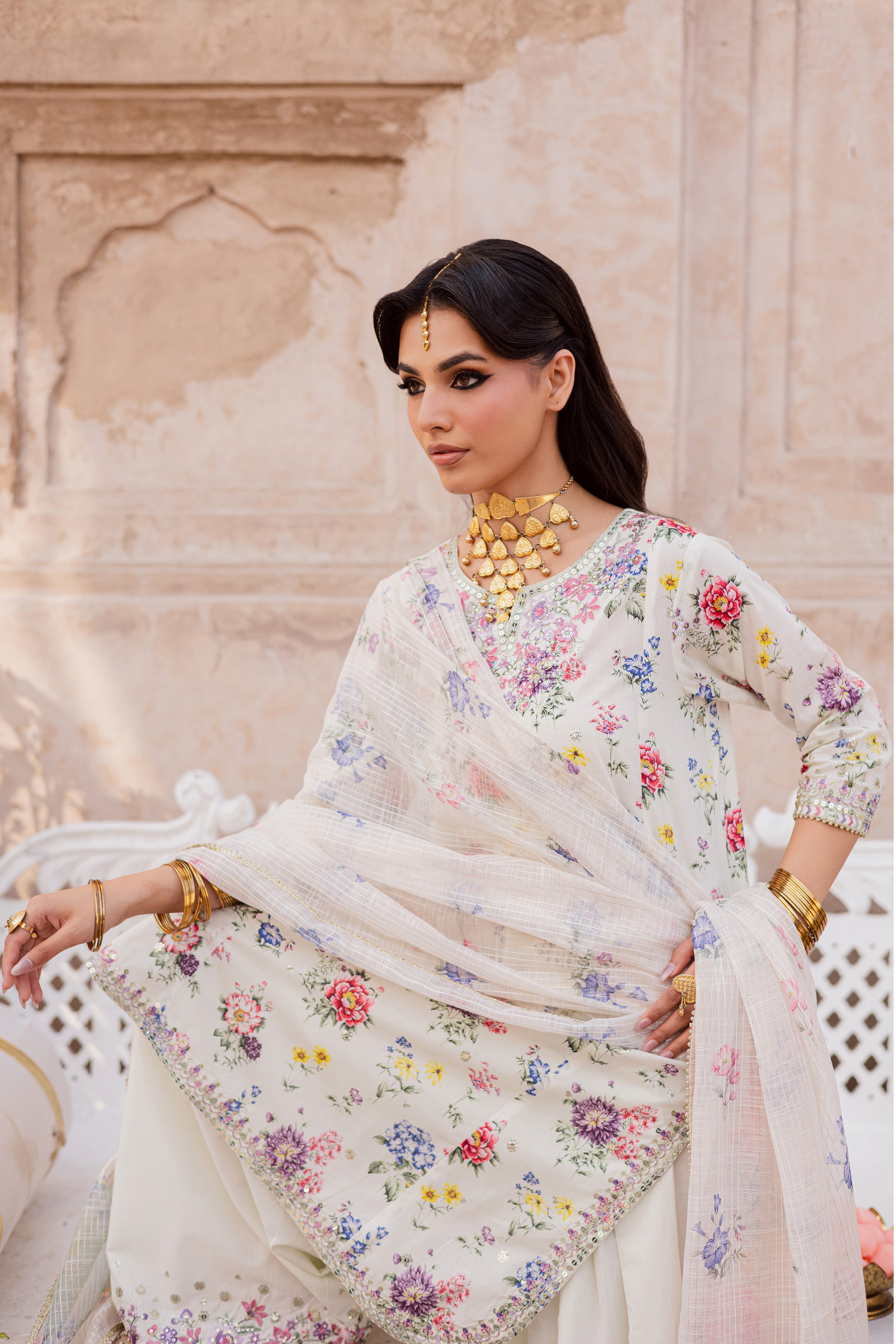  Qissa 3Pc - Festive Eid Prints BATIKEID2026  BATIK   XS / Off White / Lawn-S / Off White / Lawn-M / Off White / Lawn-L / Off White / Lawn-XL / Off White / Lawn