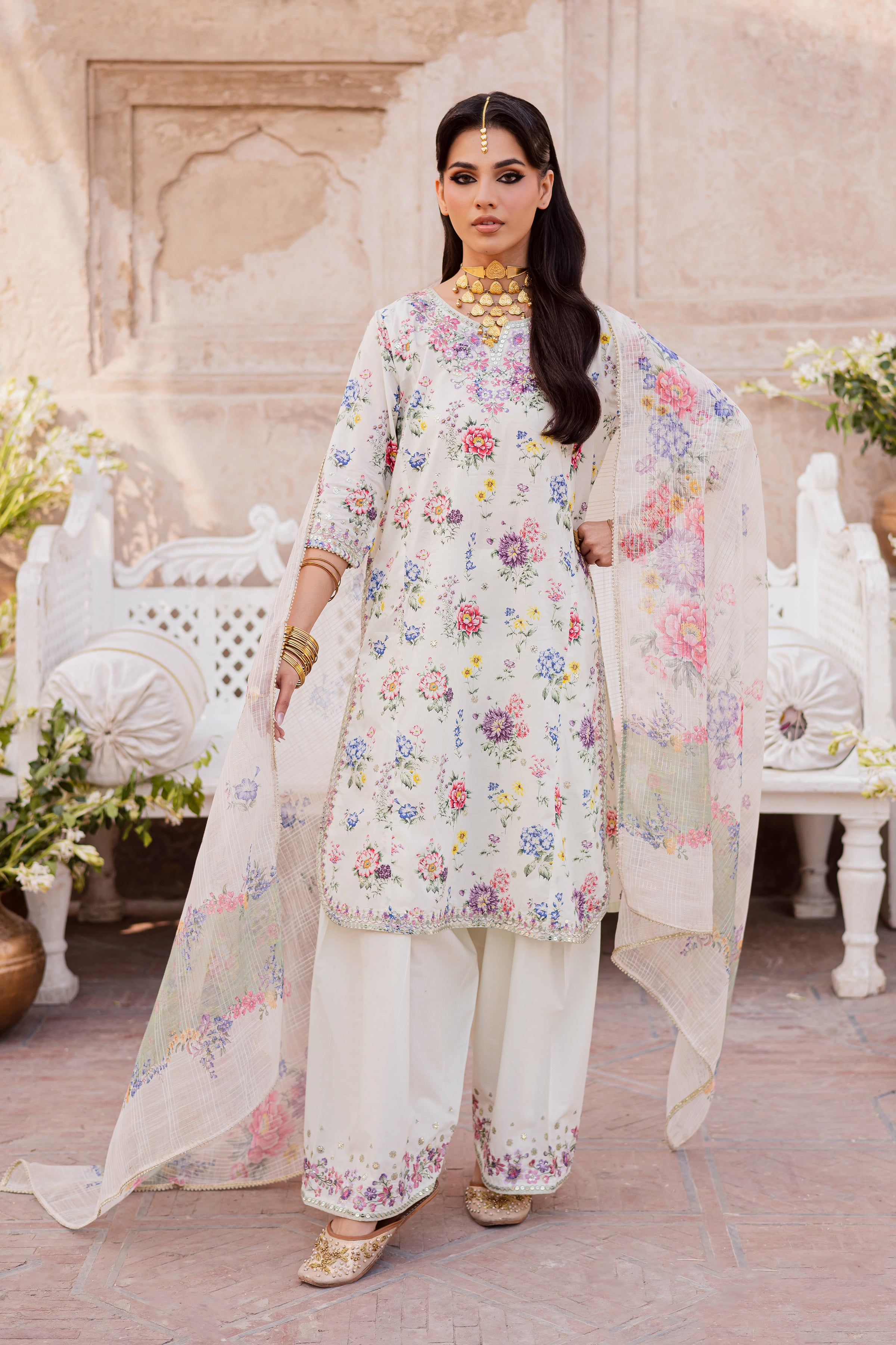  Qissa 3Pc - Festive Eid Prints BATIKEID2026  BATIK   XS / Off White / Lawn-S / Off White / Lawn-M / Off White / Lawn-L / Off White / Lawn-XL / Off White / Lawn