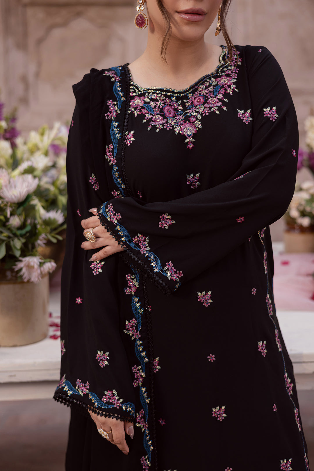  Rea 3Pc - Festive Luxe Pret BATIKSTUDIO2025  BATIK   S / Black / Georgette-M / Black / Georgette-L / Black / Georgette