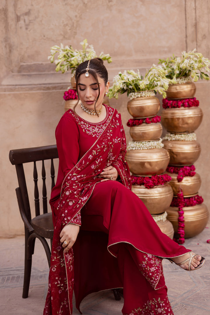 Red Adina 3Pc - Festive Luxe Pret BATIKSTUDIO2025  BATIK   S / Deep Red / Georgette-M / Deep Red / Georgette-L / Deep Red / Georgette