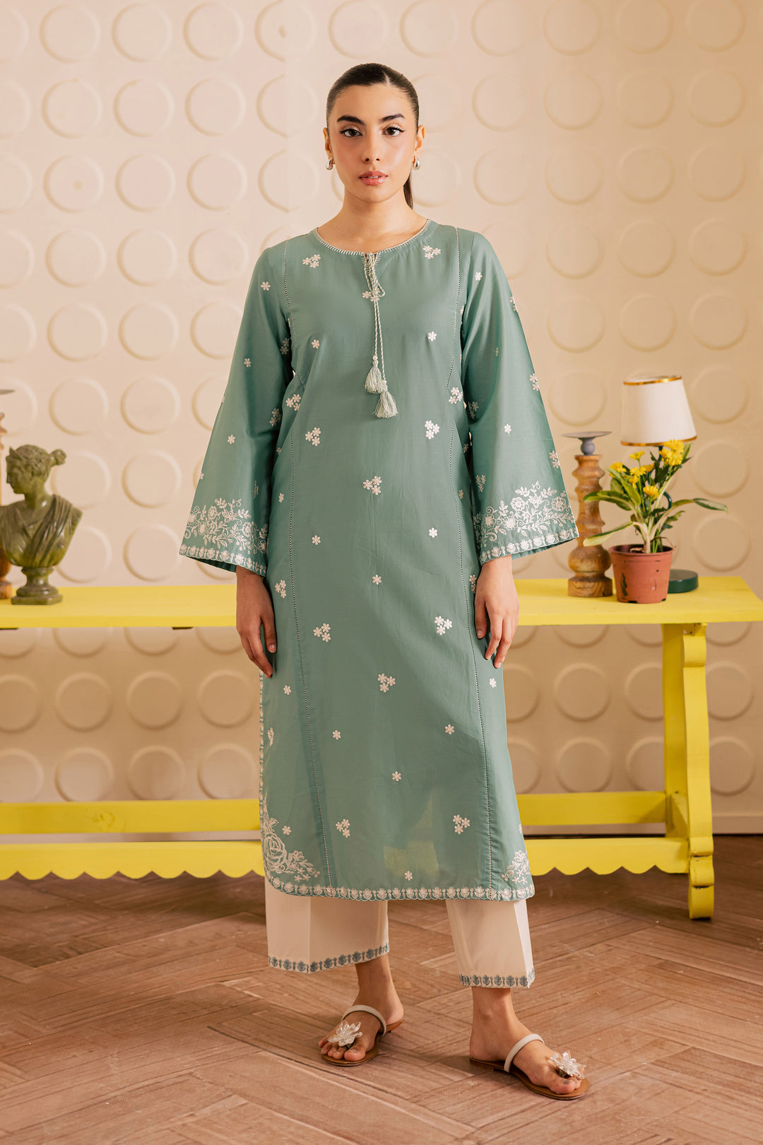 [product-color]-[product-type]-[product_material]