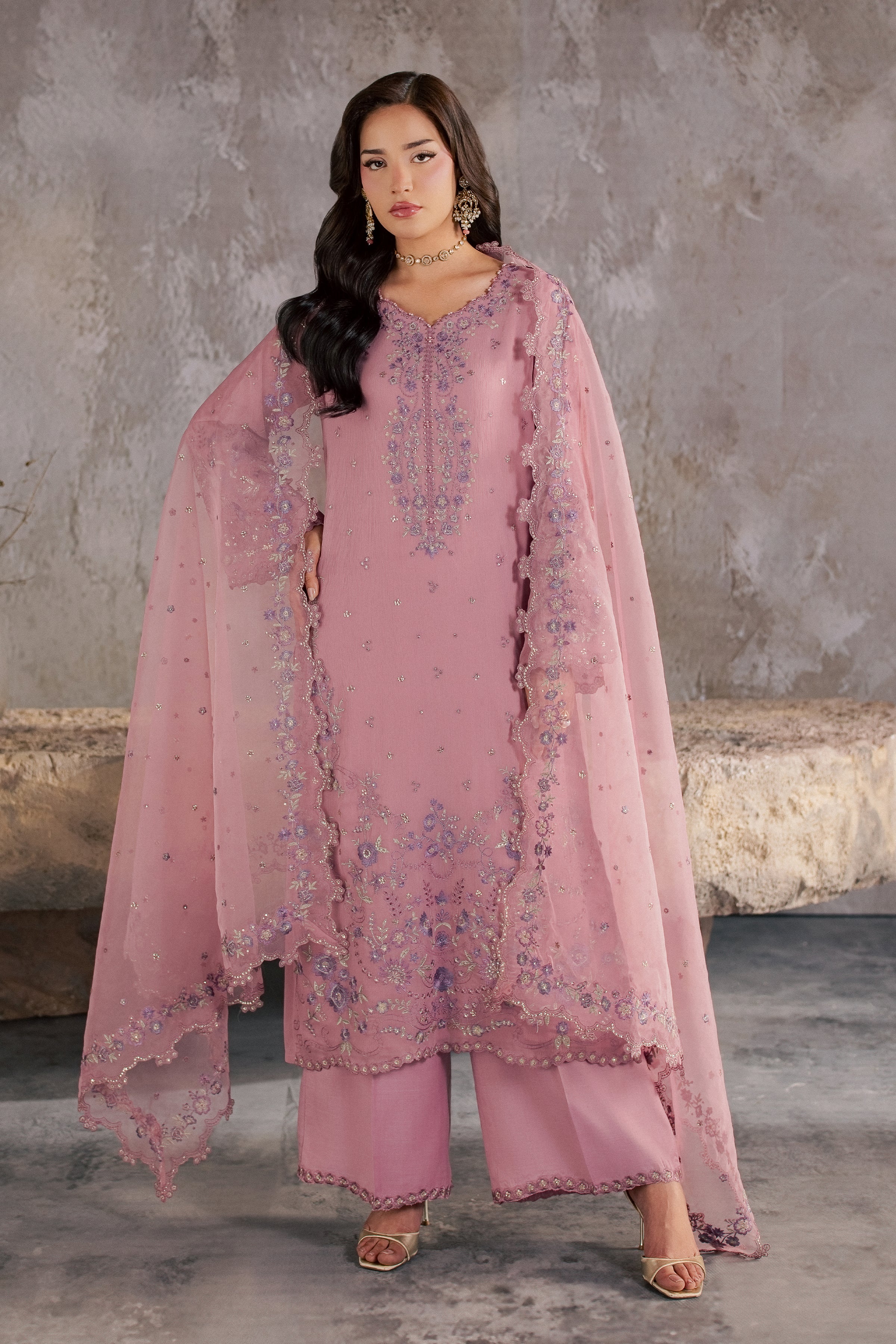  Sehaz 3Pc - Festive Luxe Pret BATIKSTUDIO2026  BATIK   S / Tea Pink / Crinkle-M / Tea Pink / Crinkle-L / Tea Pink / Crinkle