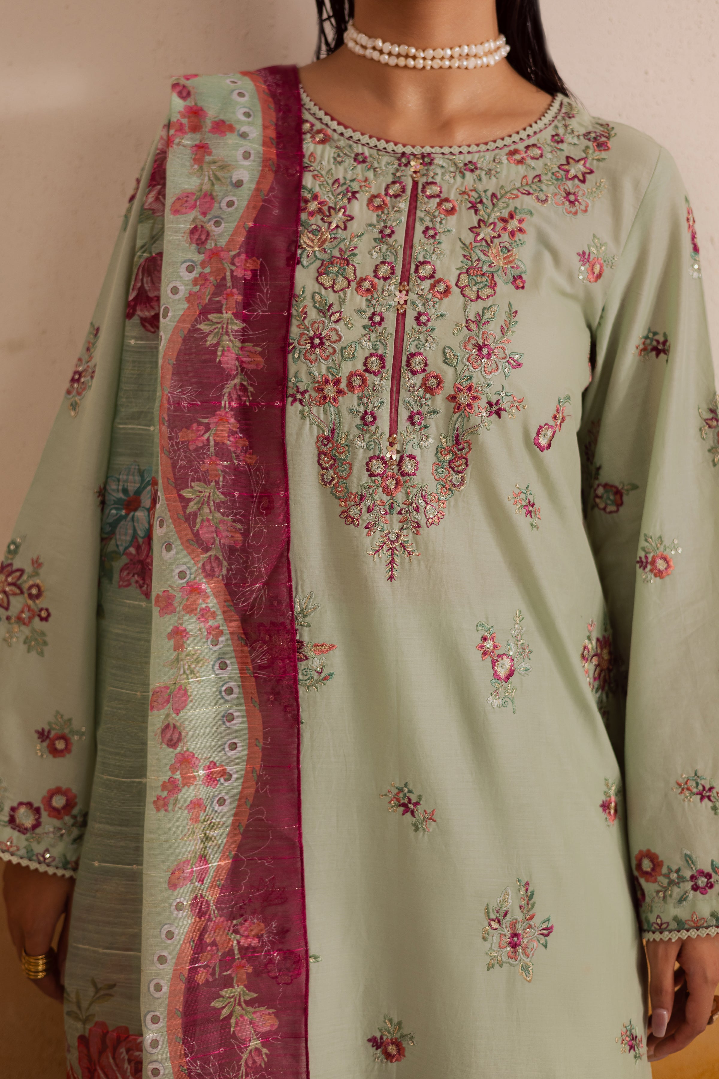 [product-color]-[product-type]-[product_material]