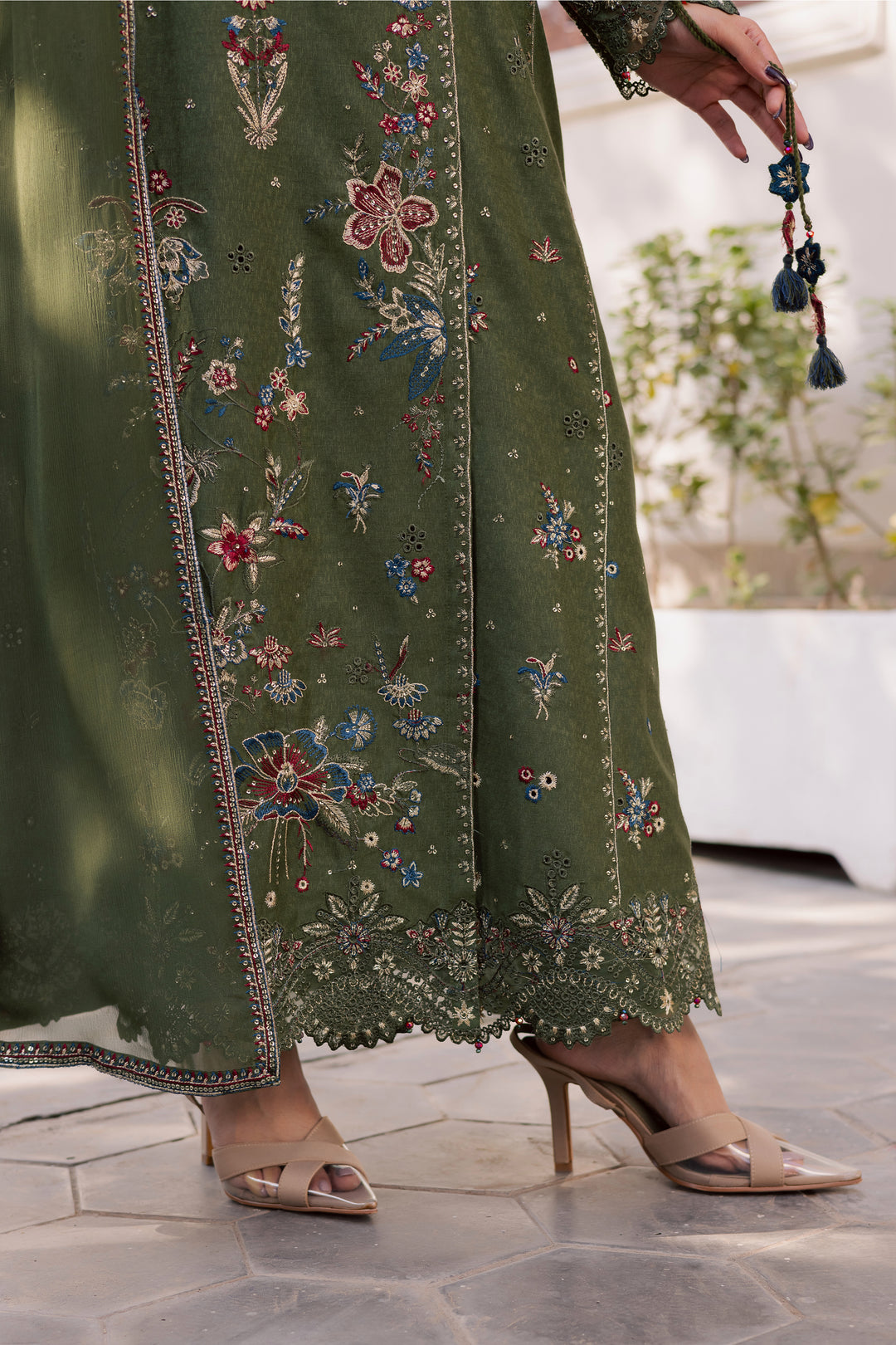  Sofiaa 3Pc - Embroidered Karandi Dress BATIK WINTER PRET 2025  BATIK   XS / Green Moss / Karandi-S / Green Moss / Karandi-M / Green Moss / Karandi-L / Green Moss / Karandi-XL / Green Moss / Karandi