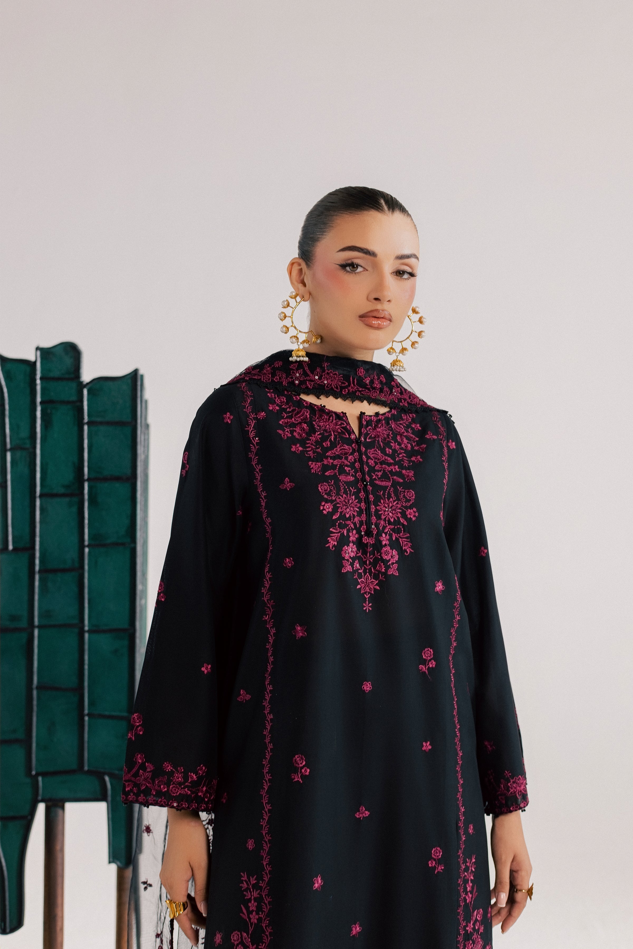  Surkh Saaya 3Pc - Luxury Embroidered Lawn BATIKSS26  BATIK   XS / Jet Black / Pima Lawn-S / Jet Black / Pima Lawn-M / Jet Black / Pima Lawn-L / Jet Black / Pima Lawn-XL / Jet Black / Pima Lawn