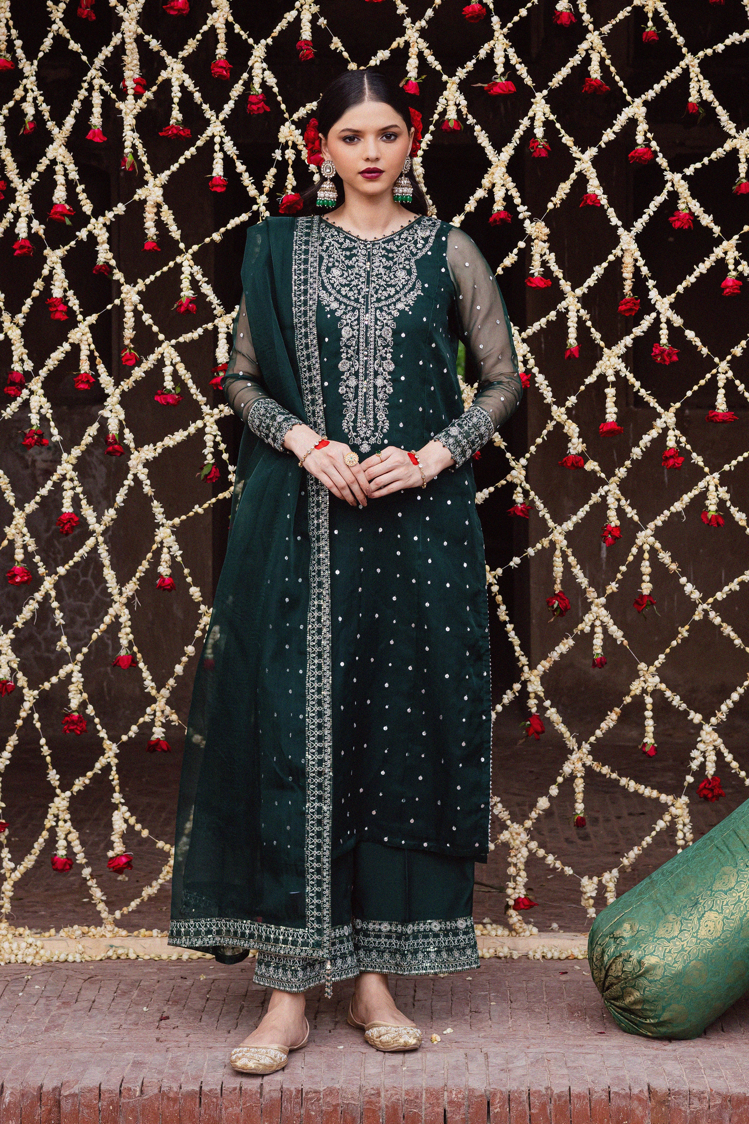  Zamurud 3Pc - Festive Luxe Pret BATIKLuxePRET  BATIK   XS / Emerald Green / Organza & Raw Silk-S / Emerald Green / Organza & Raw Silk-M / Emerald Green / Organza & Raw Silk-L / Emerald Green / Organza & Raw Silk-XL / Emerald Green / Organza & Raw Silk