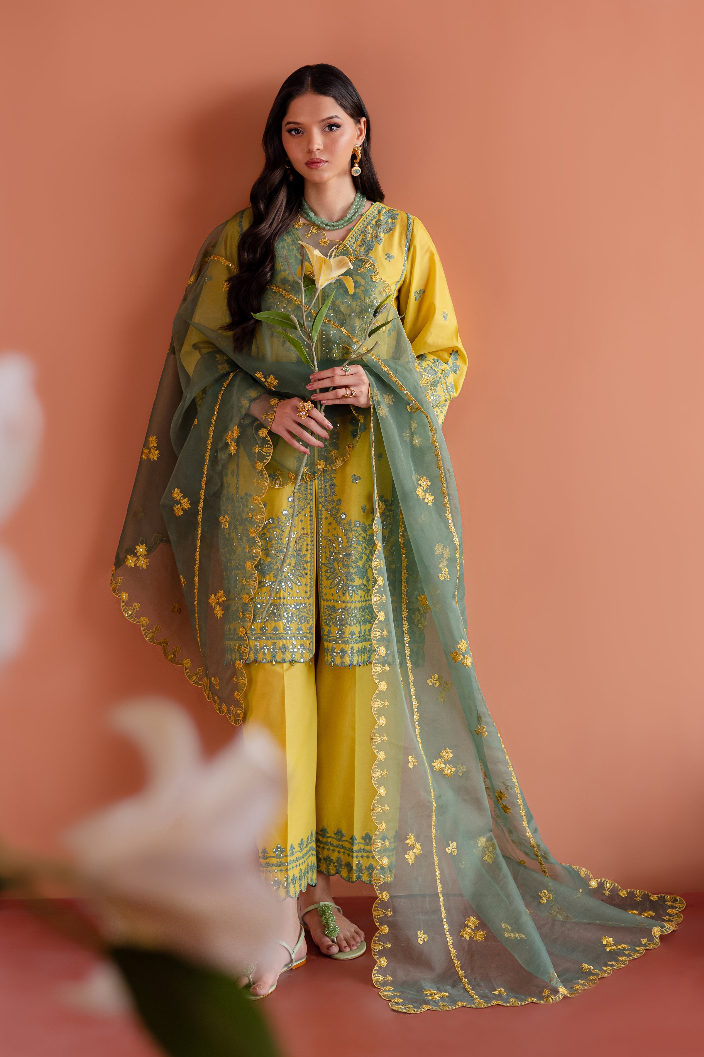 [product-color]-[product-type]-[product_material]