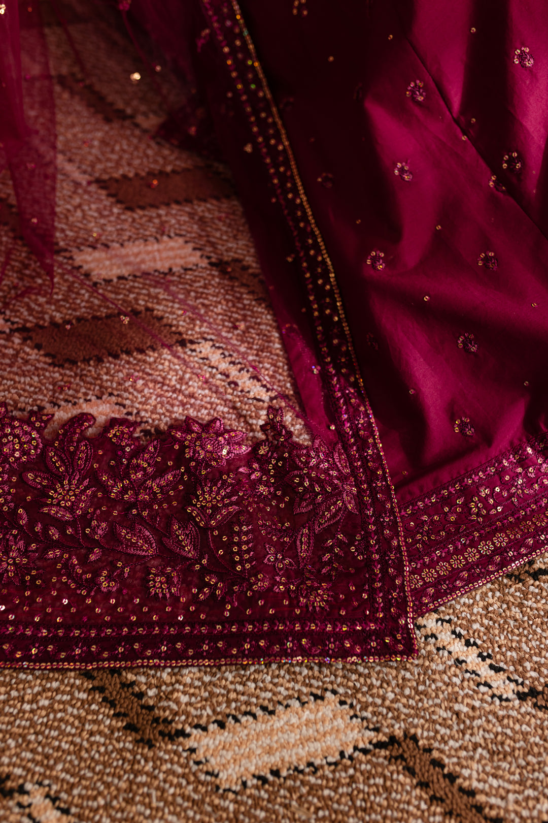 [product-color]-[product-type]-[product_material]