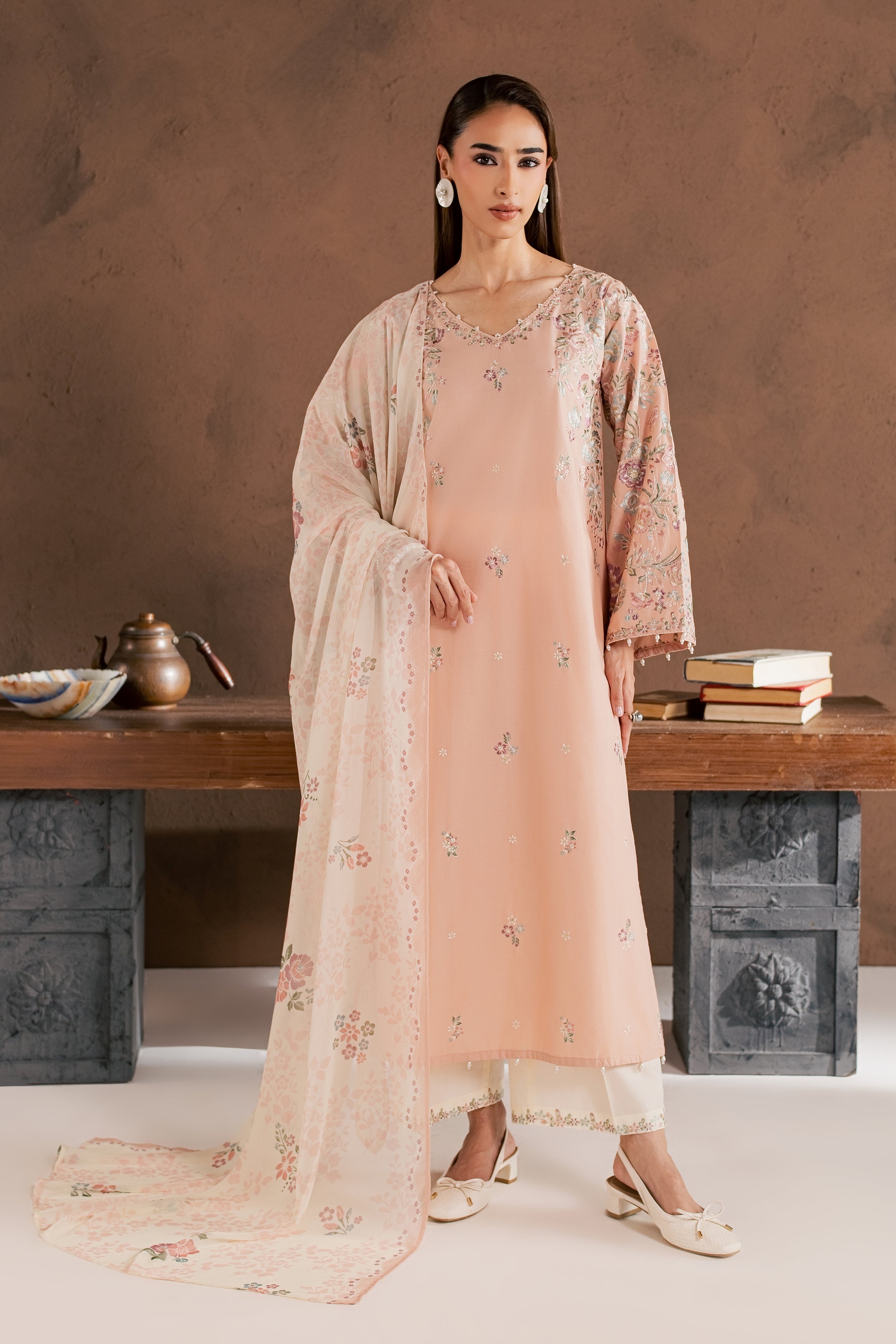 Humain 3Pc - Embroidered Cambric Pret