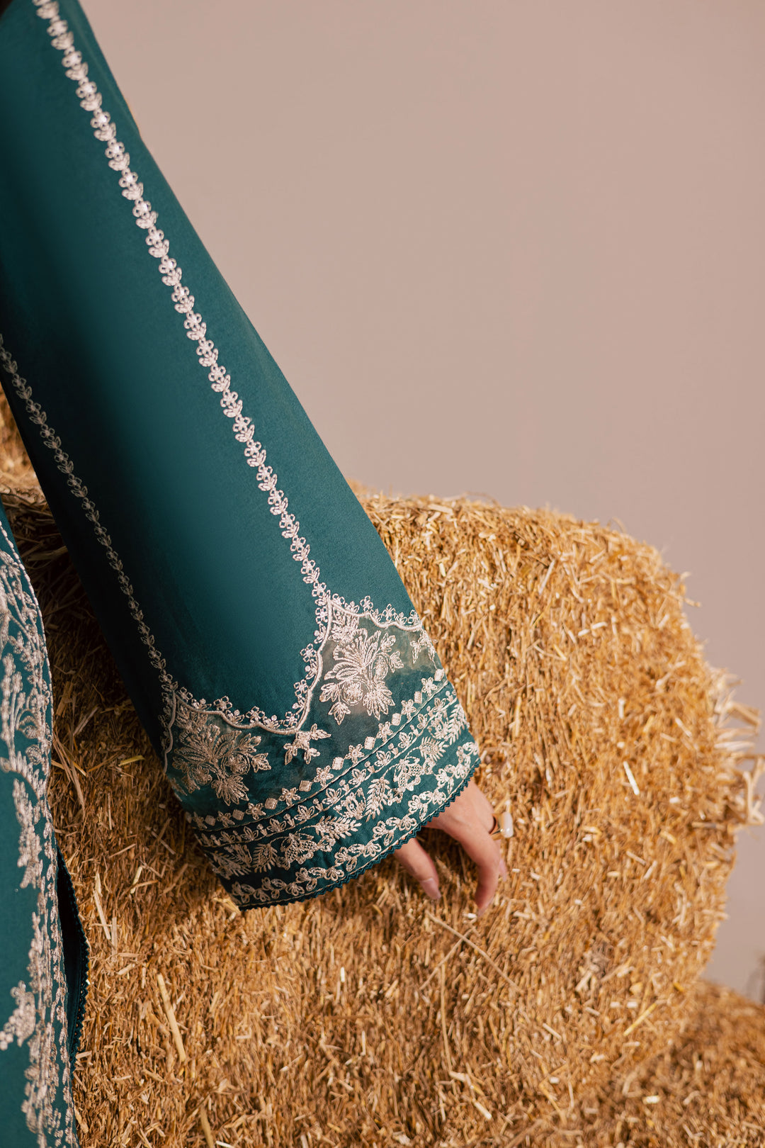 Teal Rua 3Pc - Embroidered Khaddar Dress
