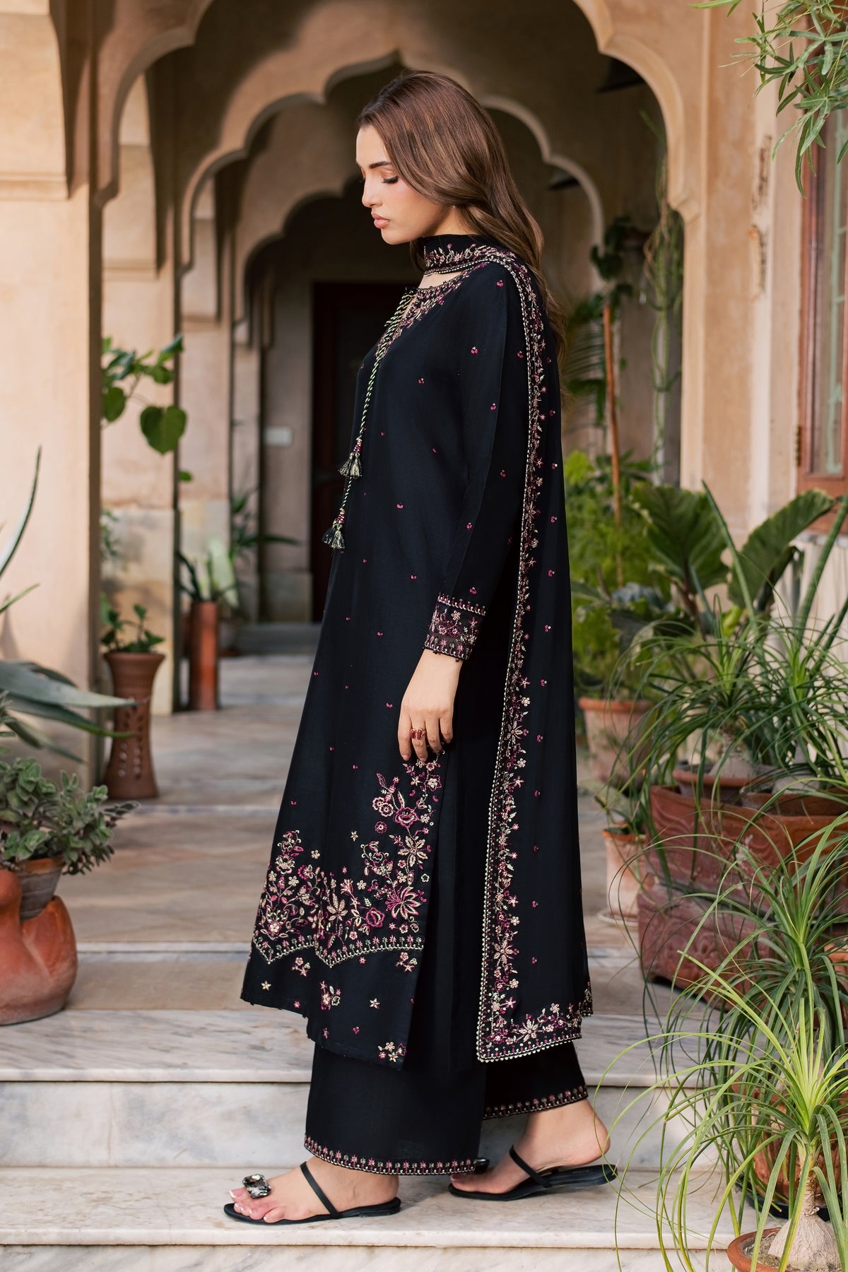 Andheri 3Pc - Embroidered Khaddar Pret