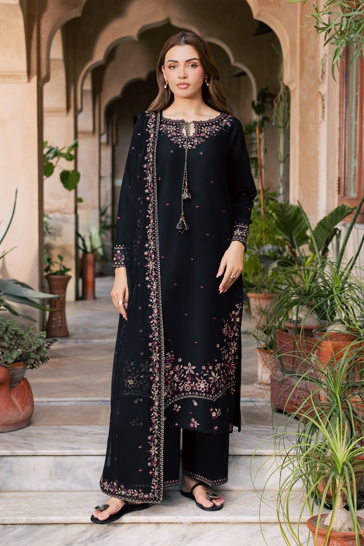 Andheri 3Pc - Embroidered Khaddar Pret