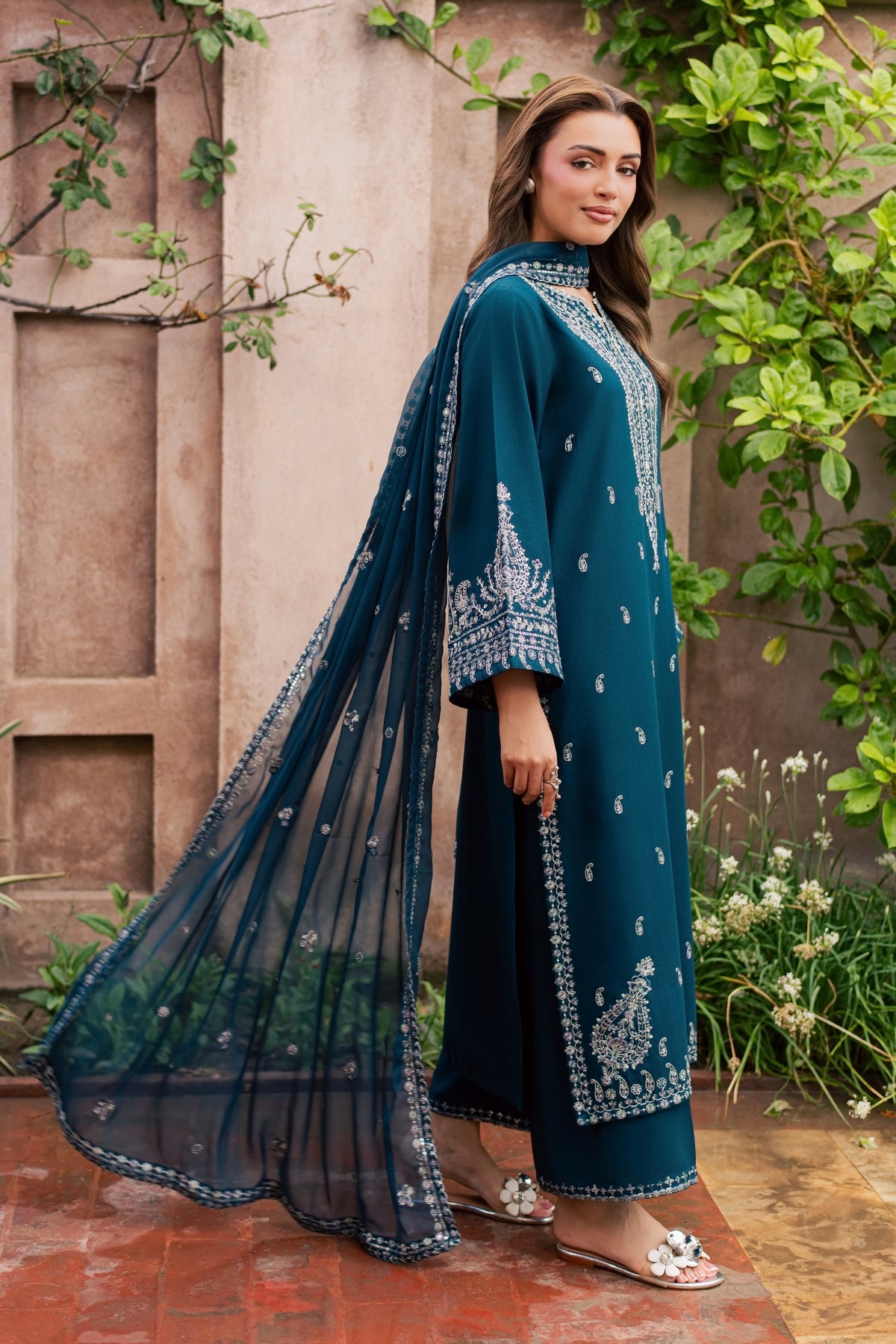 Zarmala 3Pc - Embroidered Khaddar Pret