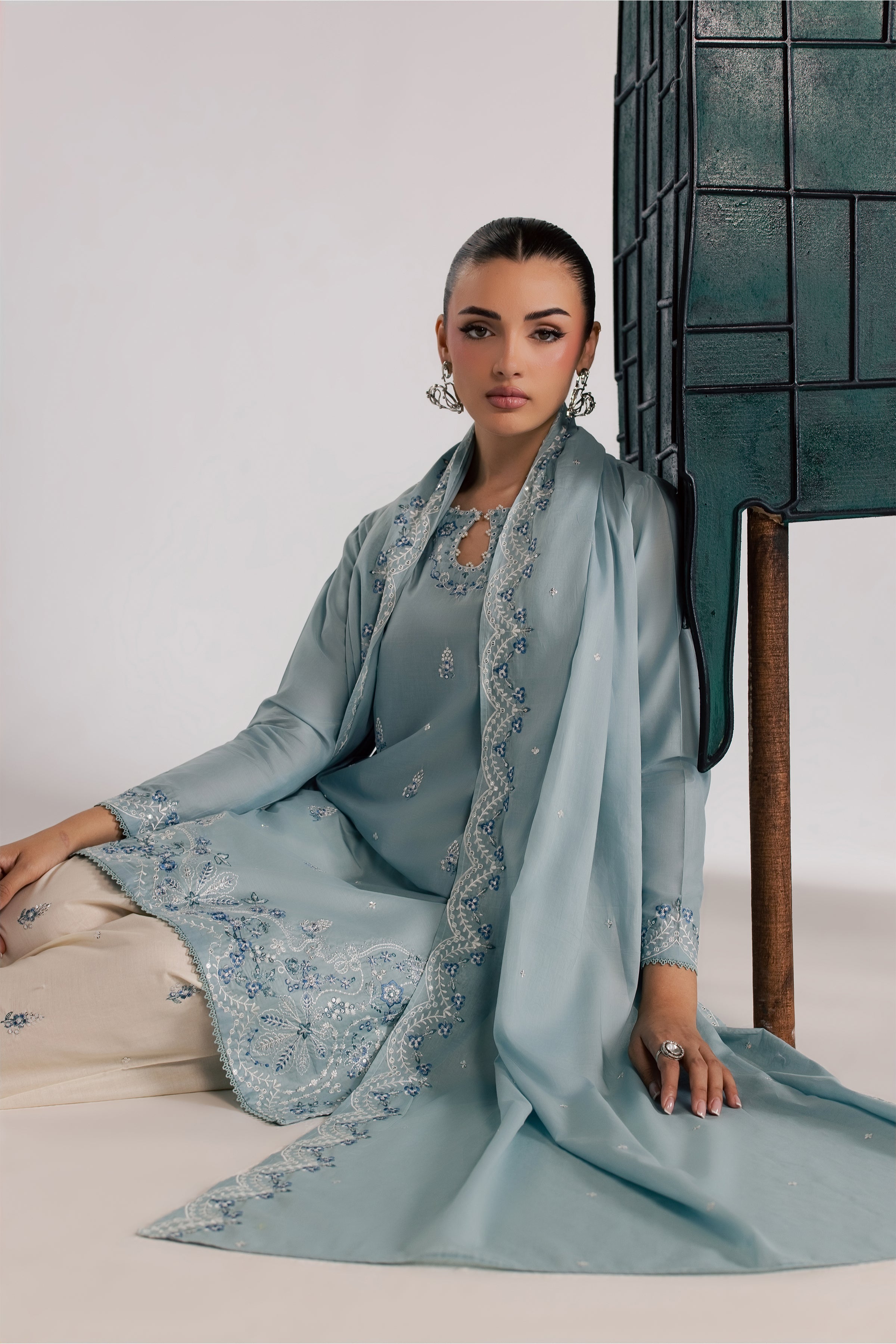 Astola 3Pc - Luxury Embroidered Lawn