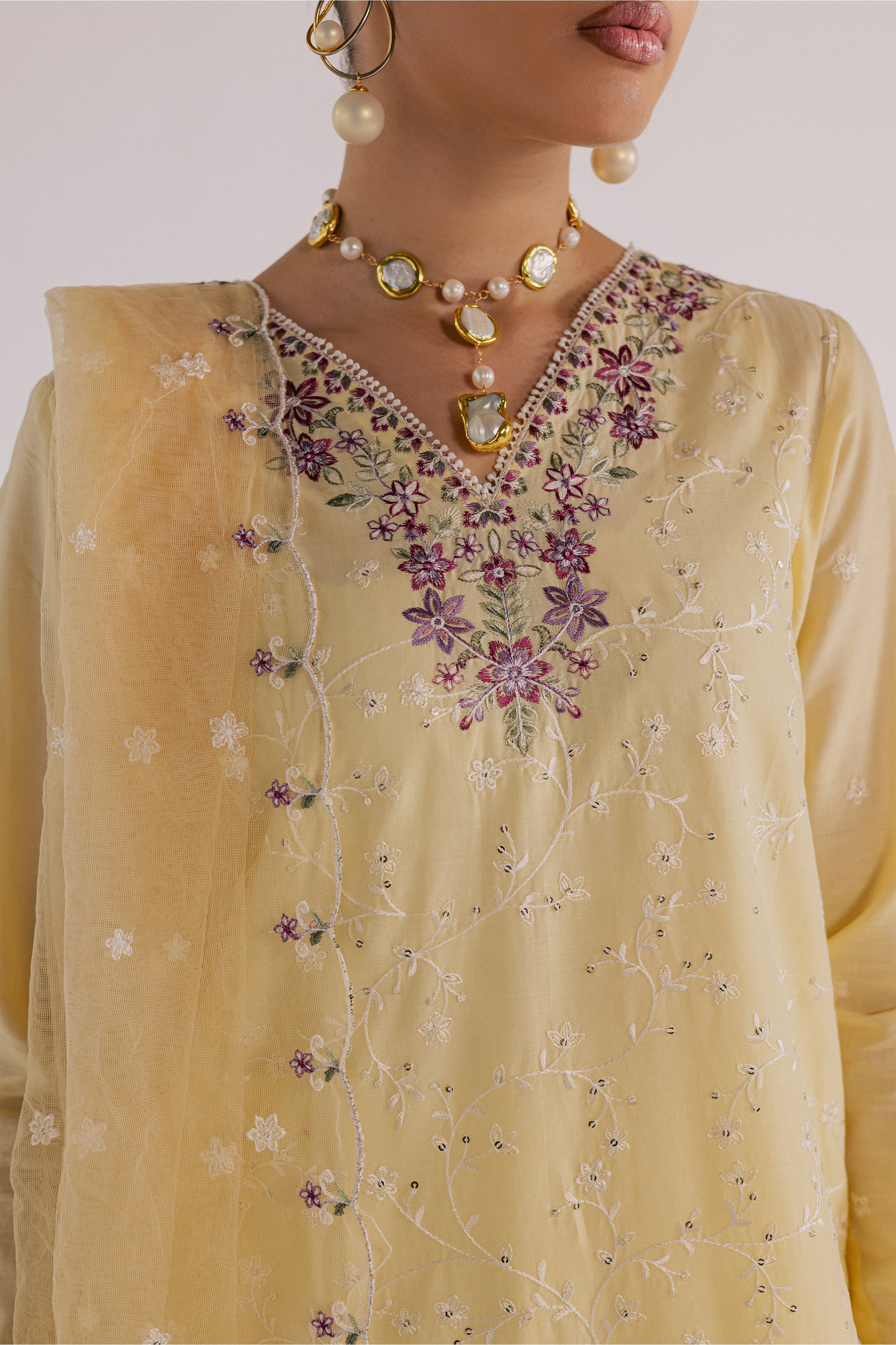 Meringue 3Pc - Luxury Embroidered Lawn