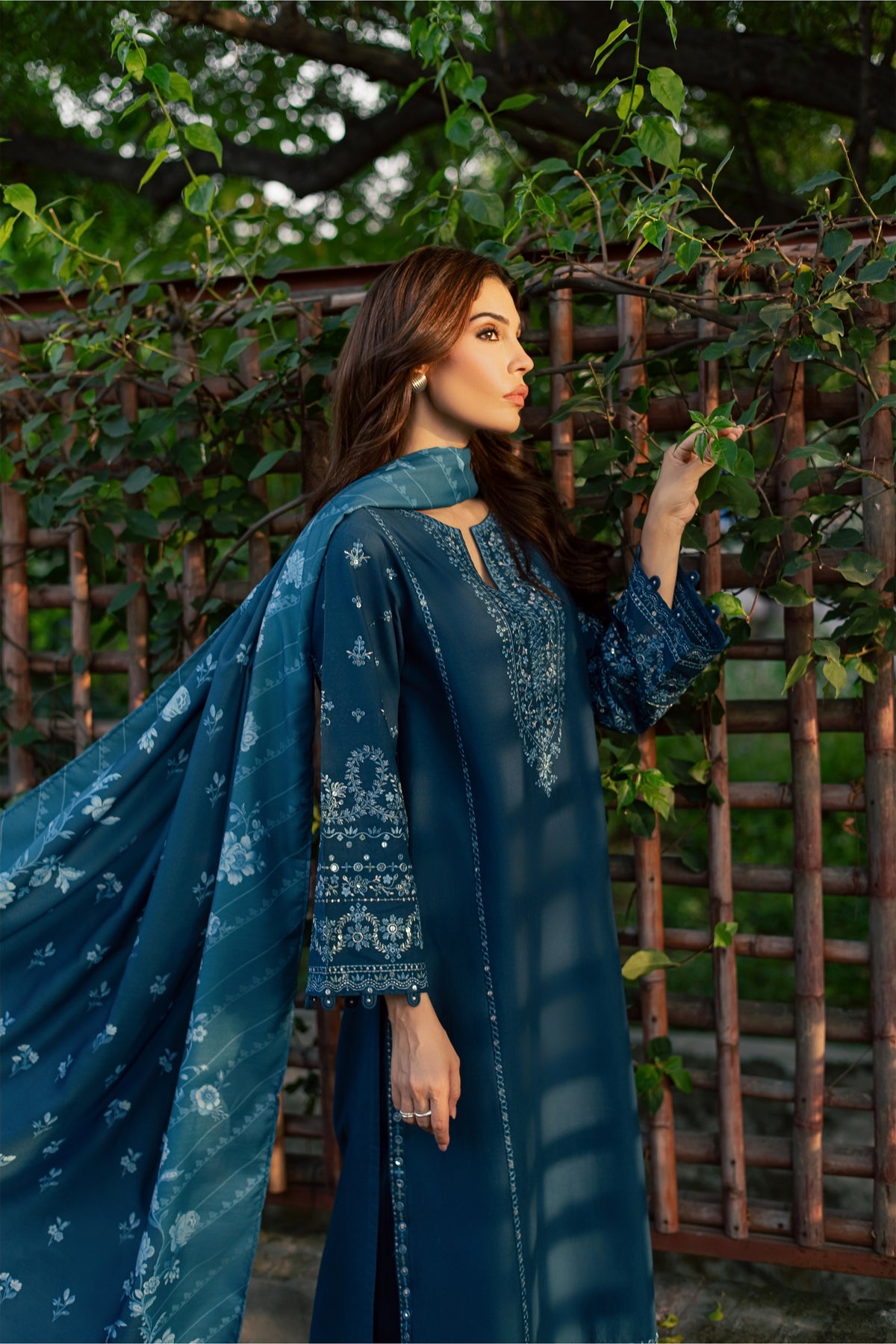 Blue Mantis 3Pc - Embroidered Khaddar Pret