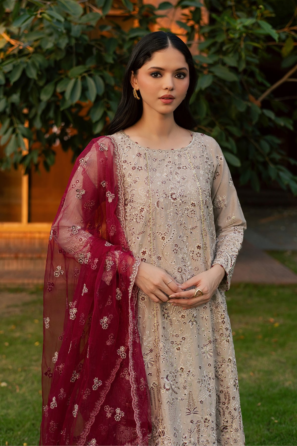 Naina 3Pc - Embroidered Karandi Pret