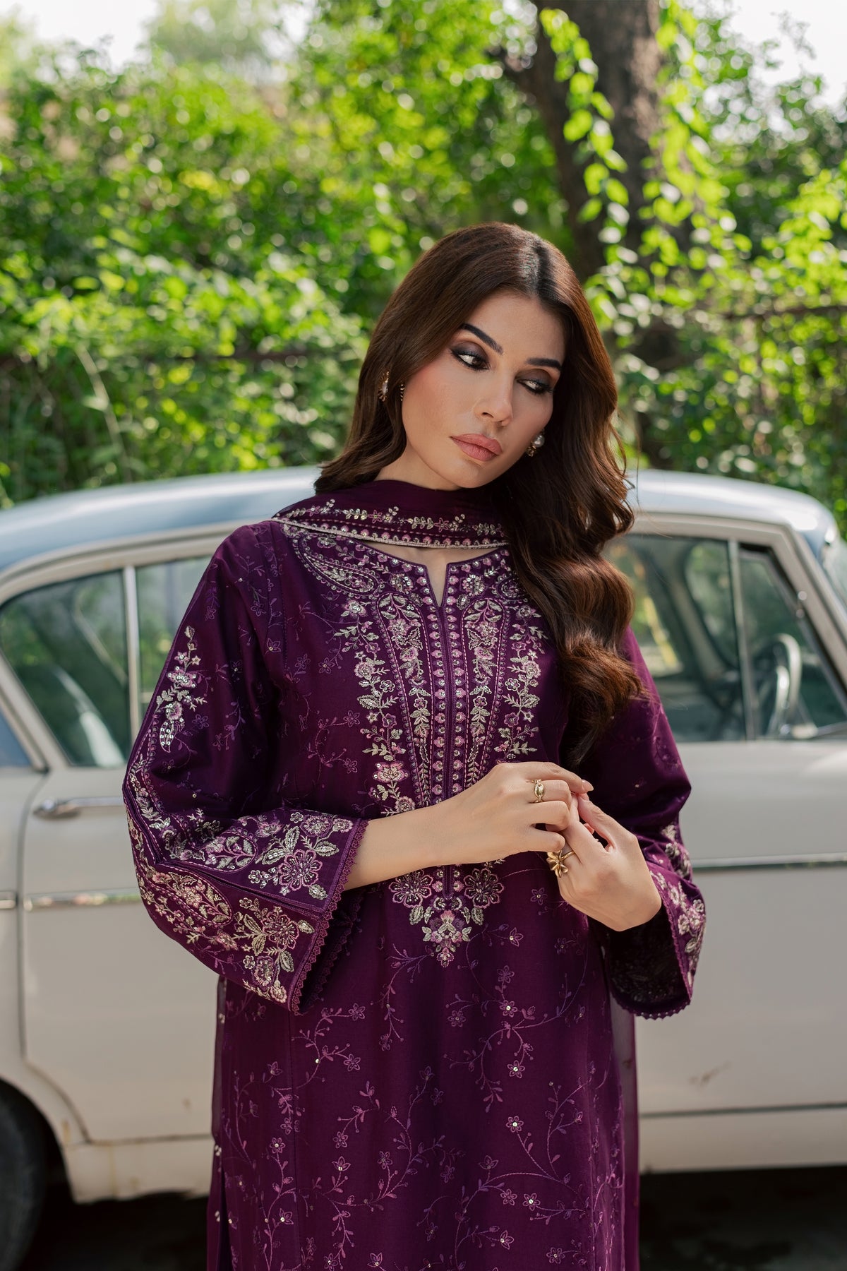 Niva 3Pc - Embroidered Khaddar Pret