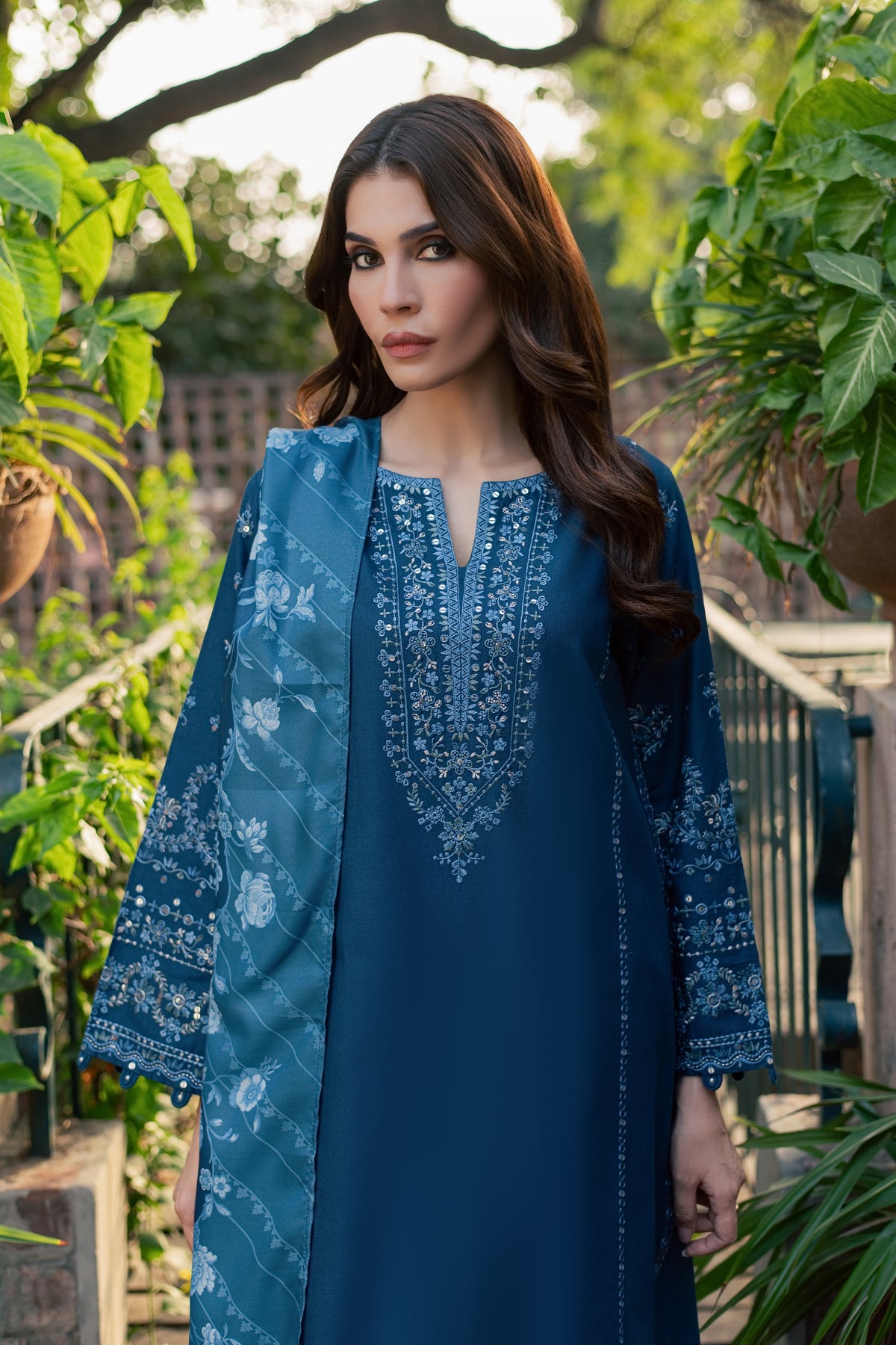 Blue Mantis 3Pc - Embroidered Khaddar Pret