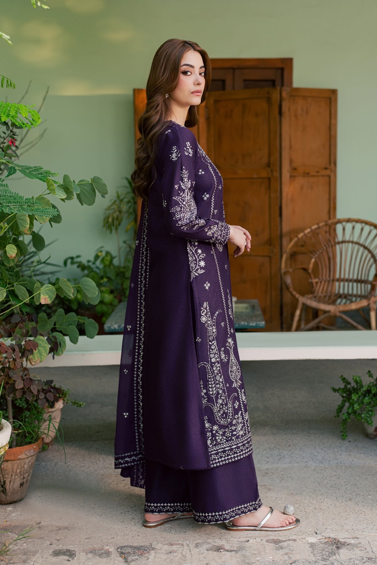 Neena 3Pc - Embroidered Karandi Pret