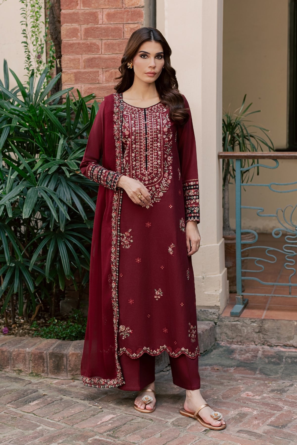 Maroon Nihal 3Pc - Embroidered Khaddar Pret