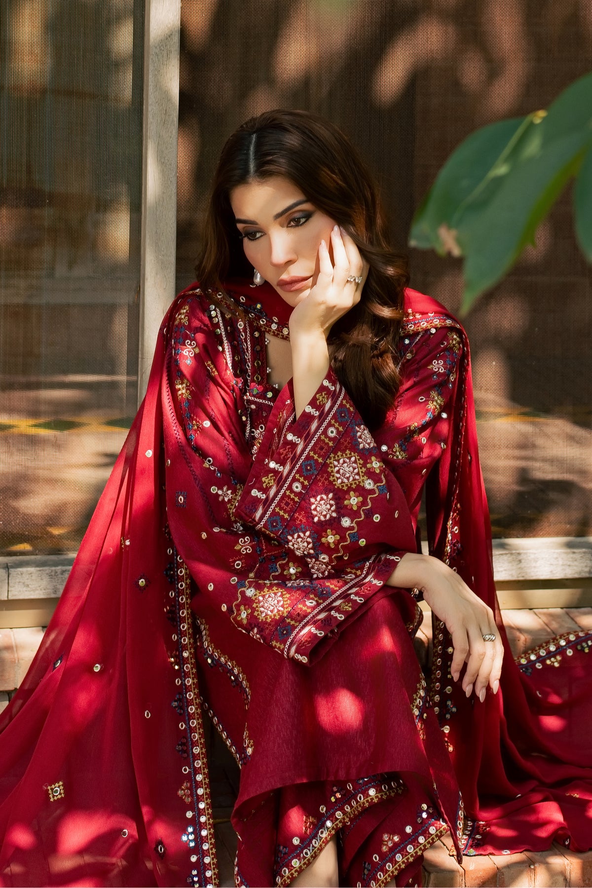 Kacho 3Pc - Embroidered Karandi Pret