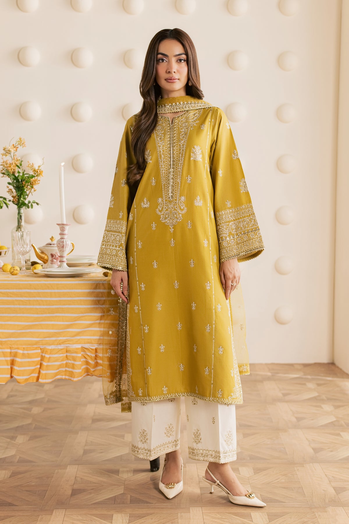 Laiya 3Pc - Embroidered Cambric Pret