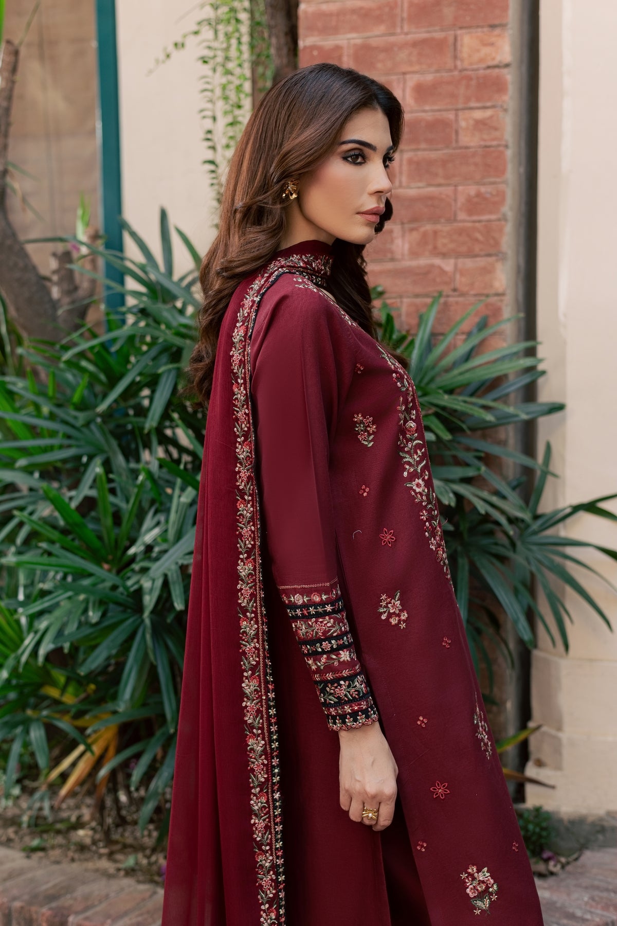 Maroon Nihal 3Pc - Embroidered Khaddar Pret