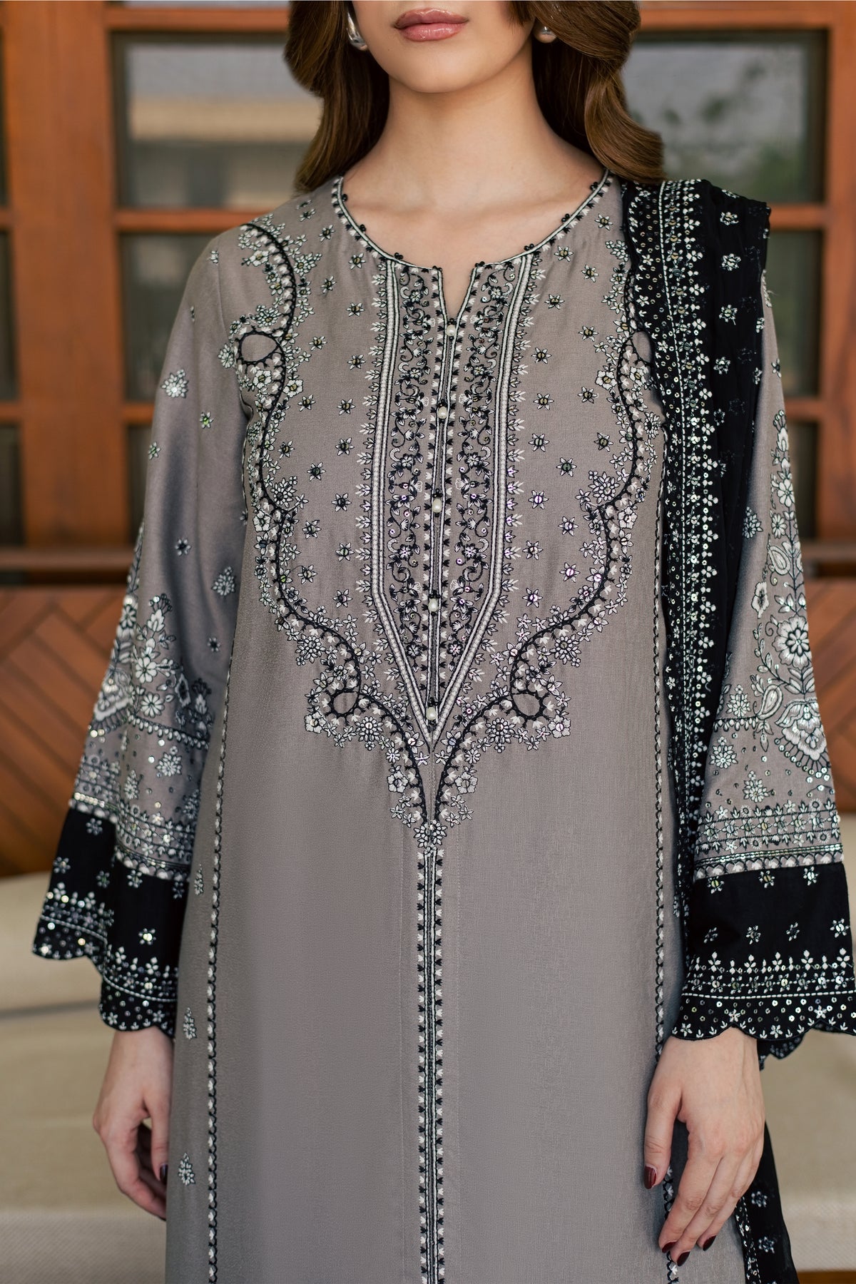 Sozraag 3Pc - Embroidered Karandi Pret