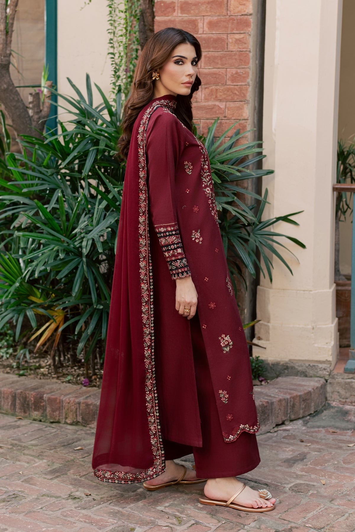 Maroon Nihal 3Pc - Embroidered Khaddar Pret