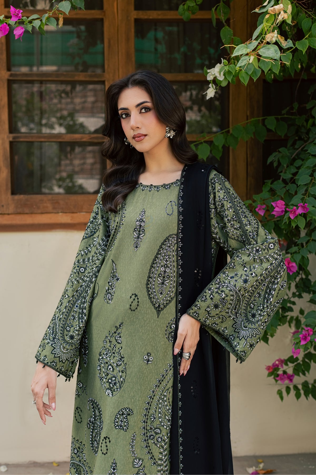 Marwa 3Pc - Embroidered Karandi Pret