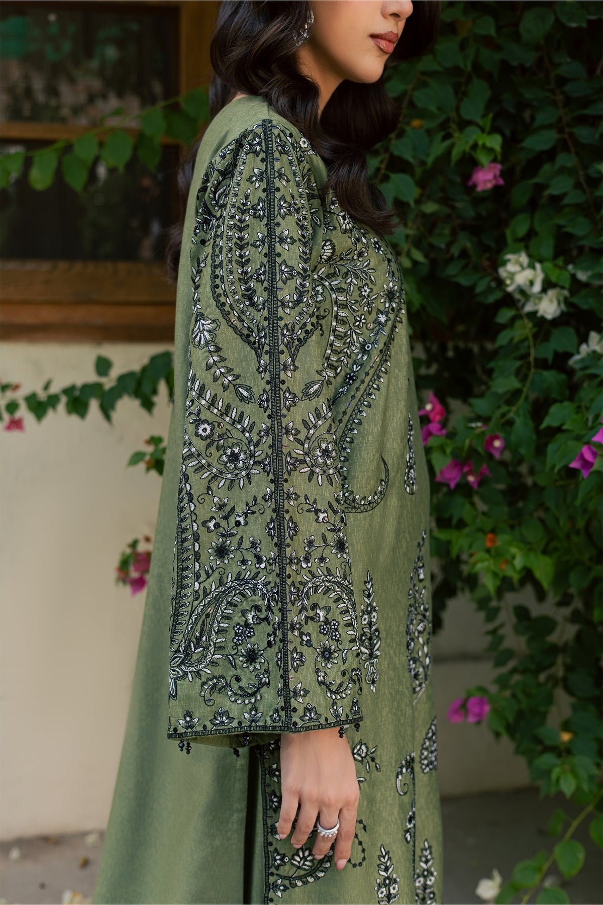 Marwa 3Pc - Embroidered Karandi Pret