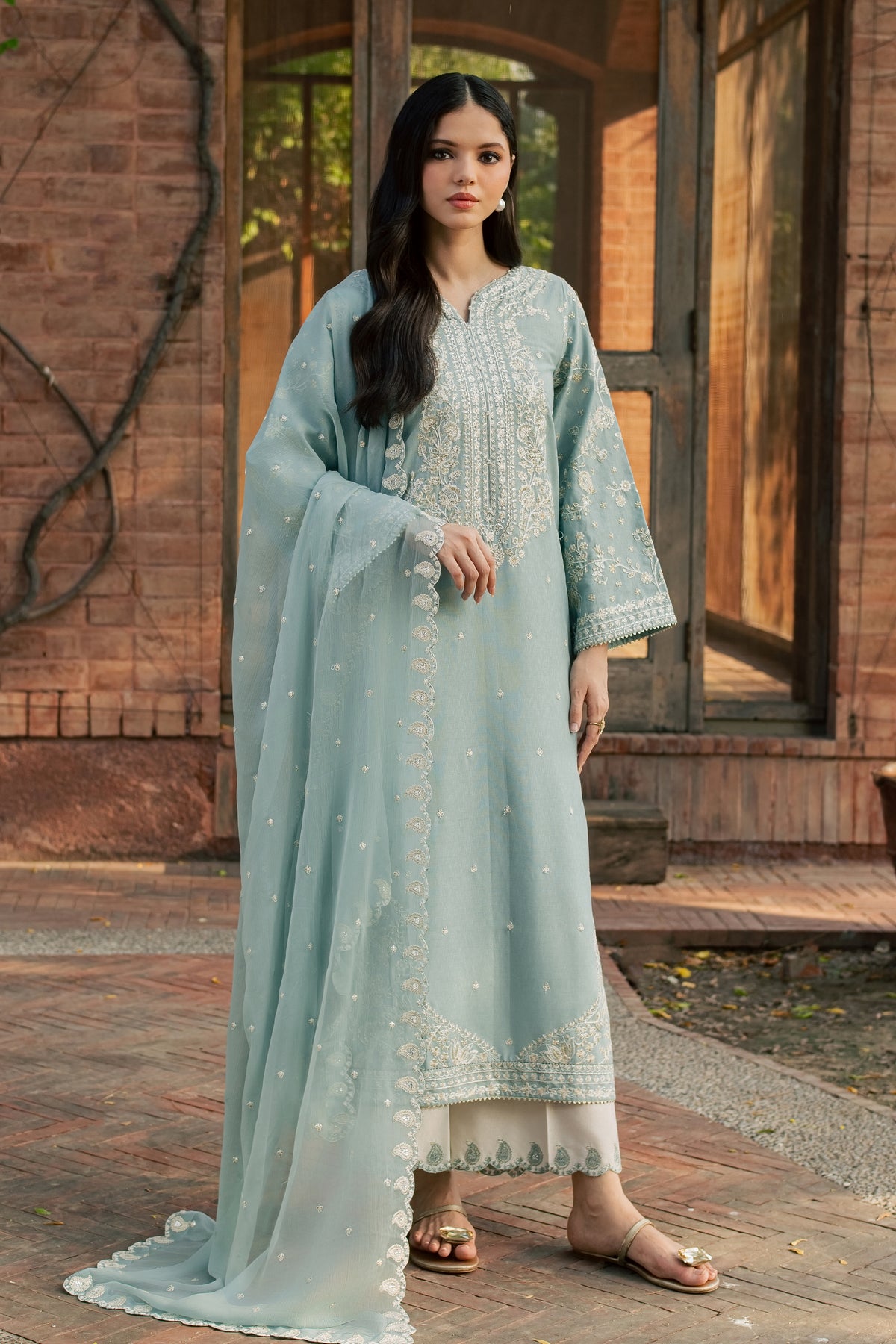 Faheema 3Pc - Embroidered Karandi Pret