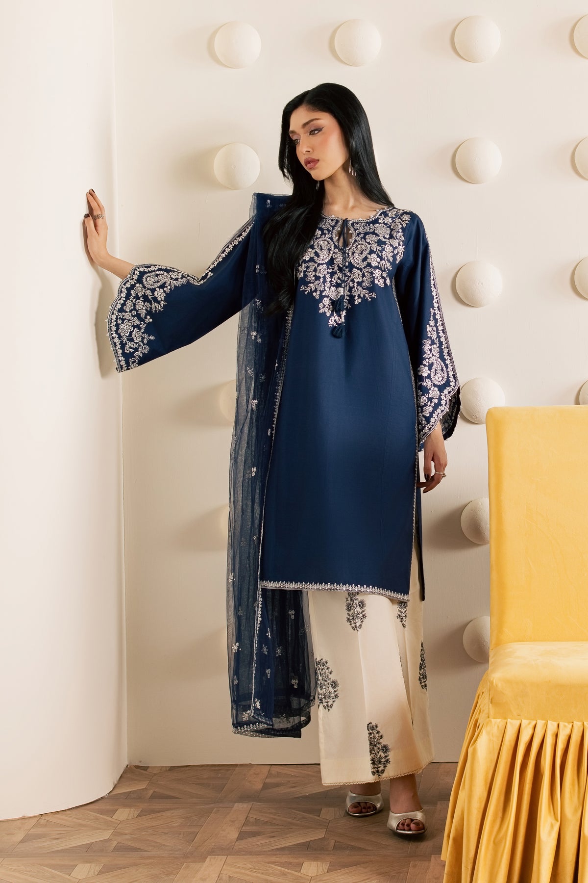 Haeka 3Pc - Embroidered Cambric Pret