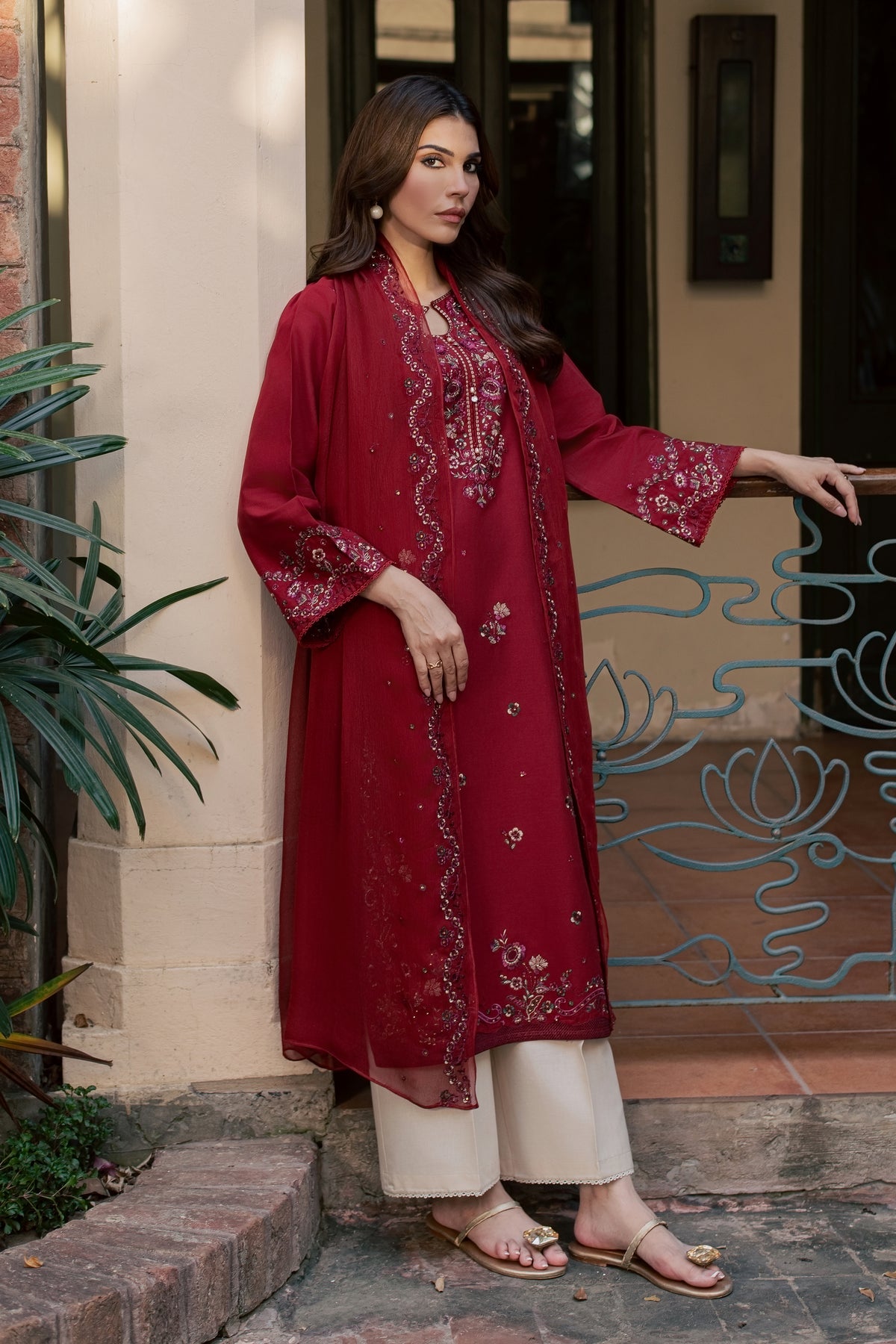 Dave 3Pc - Embroidered Khaddar Pret