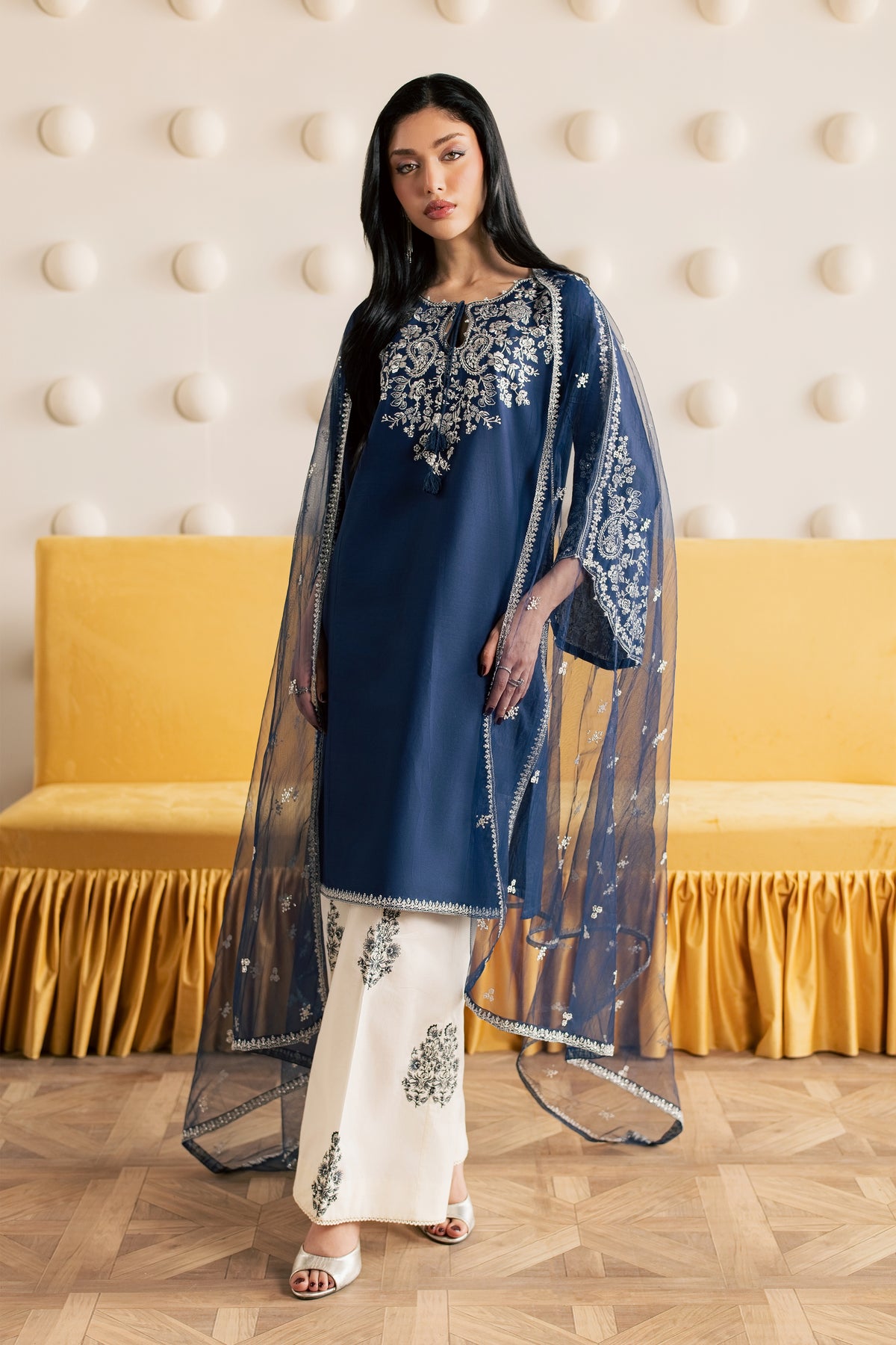Haeka 3Pc - Embroidered Cambric Pret