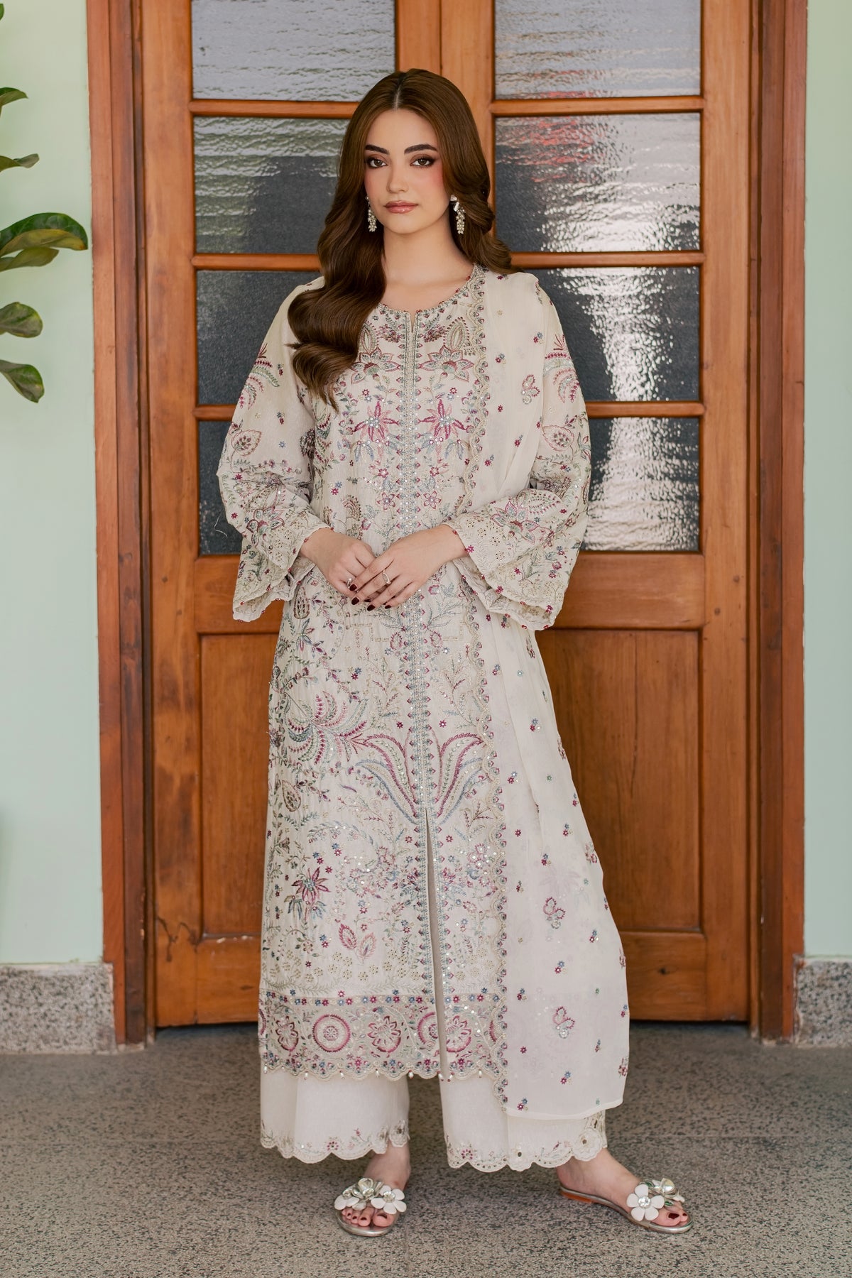 Soraya 3Pc - Embroidered Karandi Pret