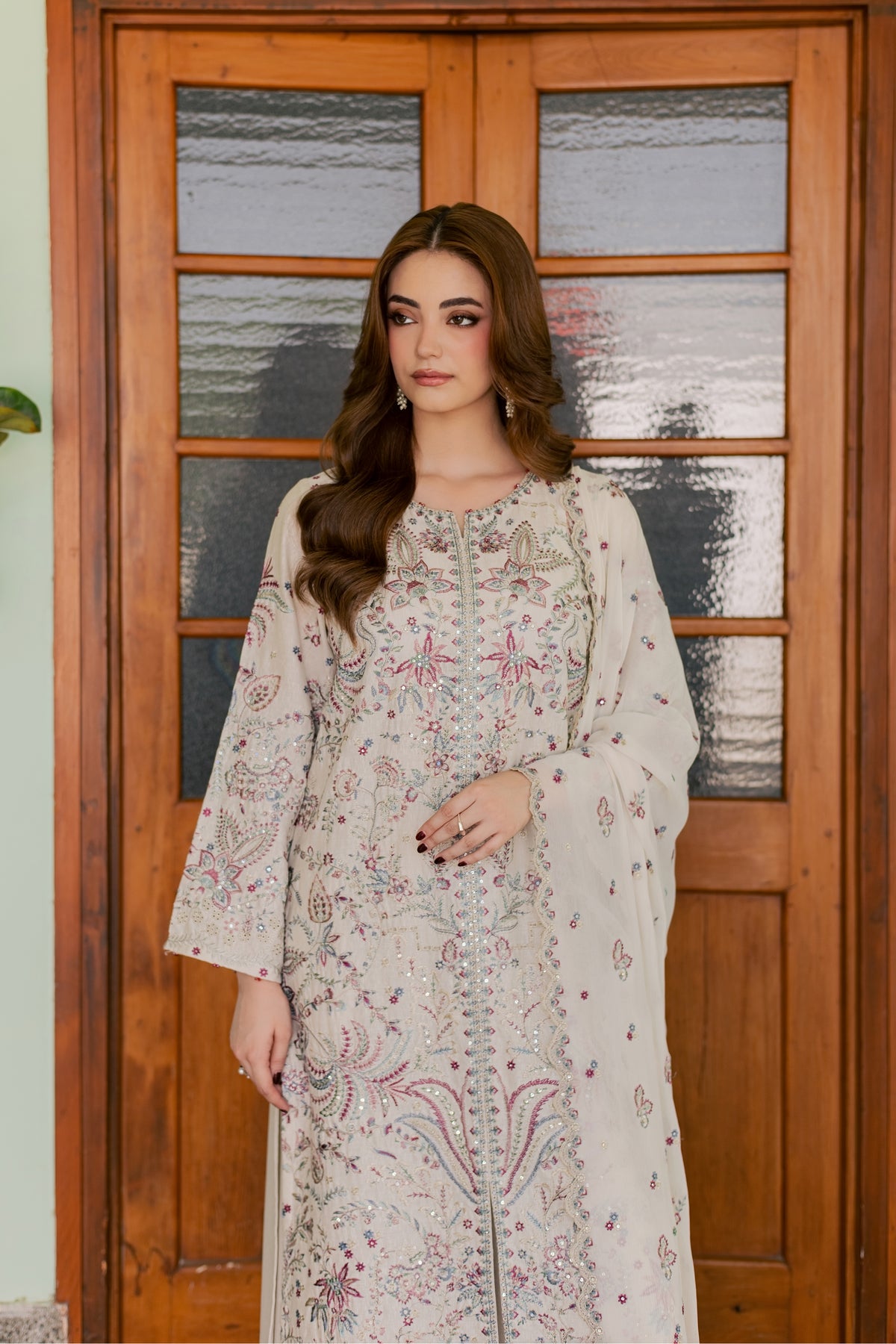 Soraya 3Pc - Embroidered Karandi Pret