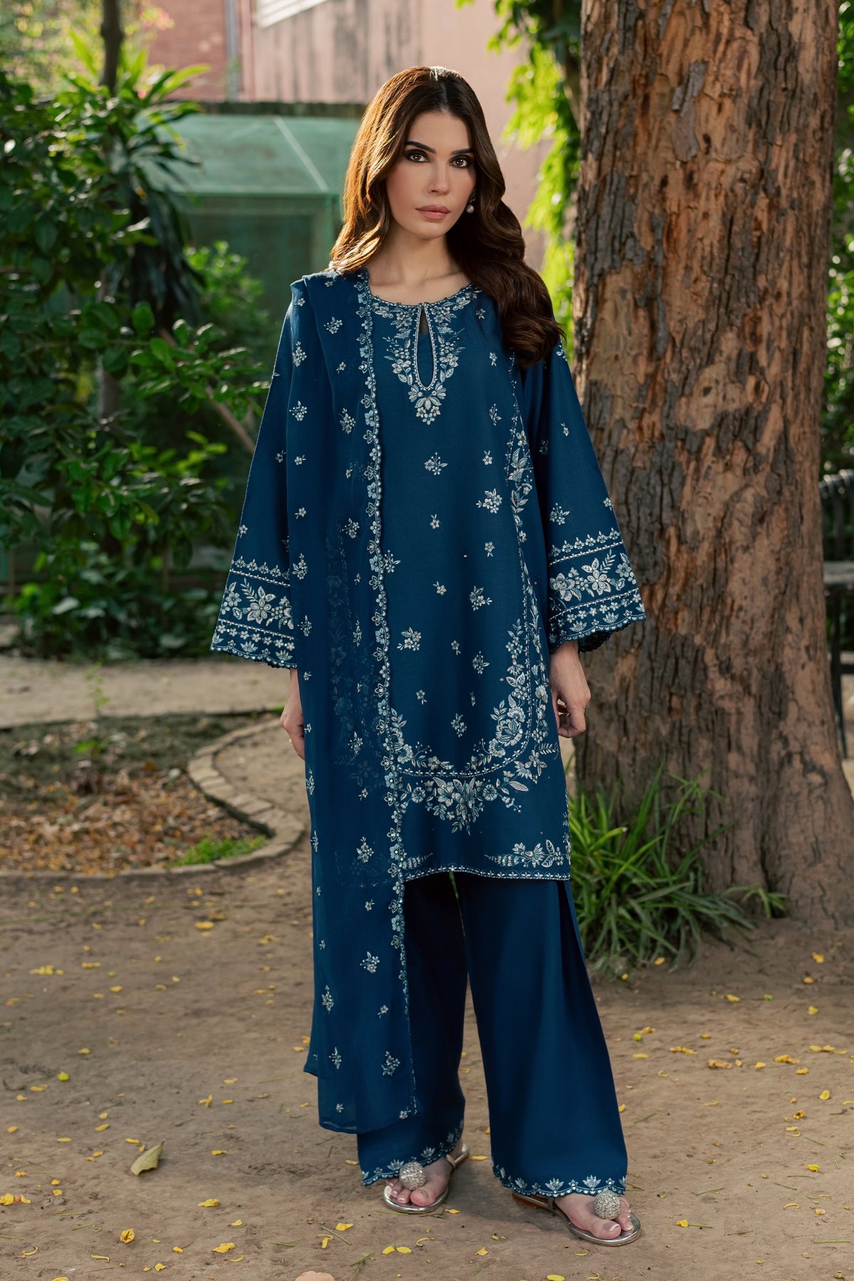 Jewel Arzoo  3Pc - Embroidered Khaddar Pret