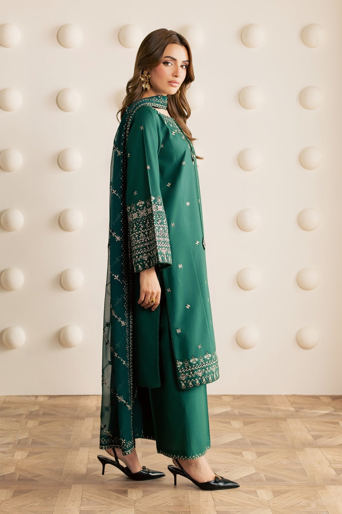 Green Mina 3Pc - Embroidered Cambric Pret