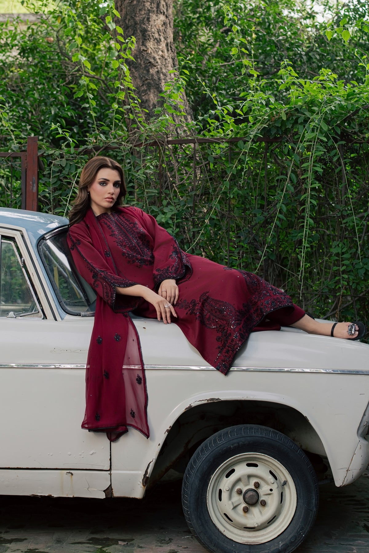 Red Manzar 3Pc - Embroidered Khaddar Pret