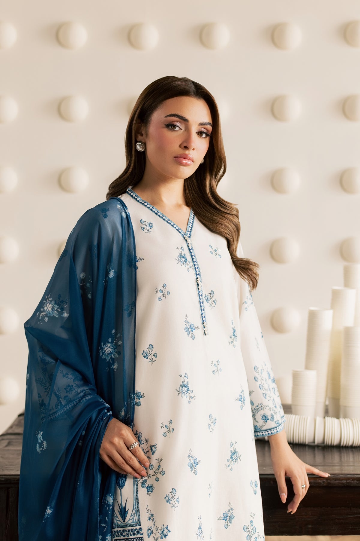 White Everly 3Pc - Embroidered Cambric Pret